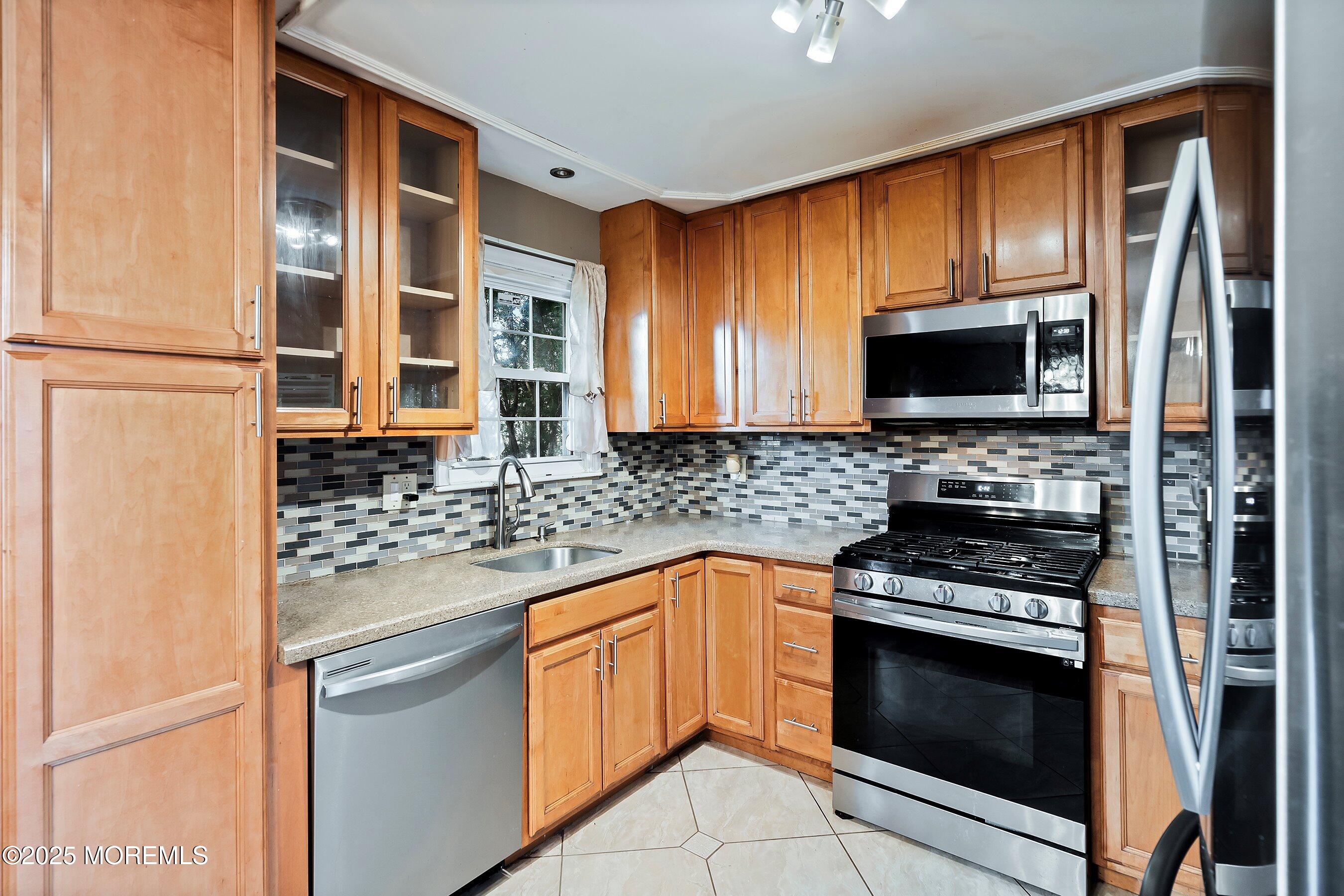 9 Rhode Island Drive, Jackson, New Jersey image 5