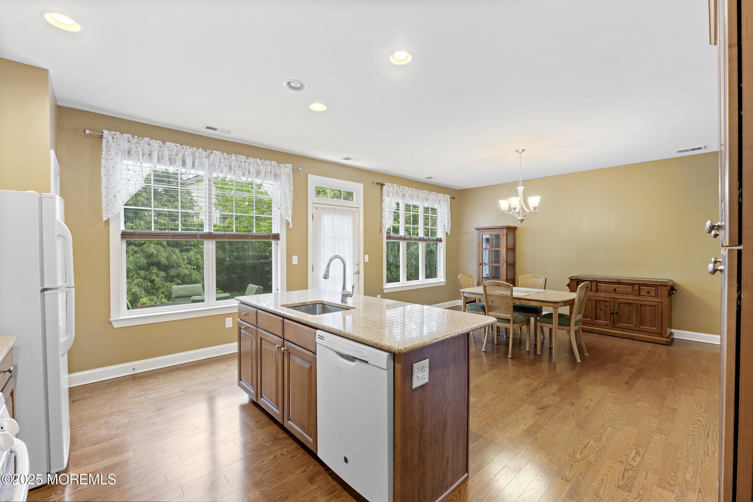 72 Wintergreen Drive, Manalapan, New Jersey image 15