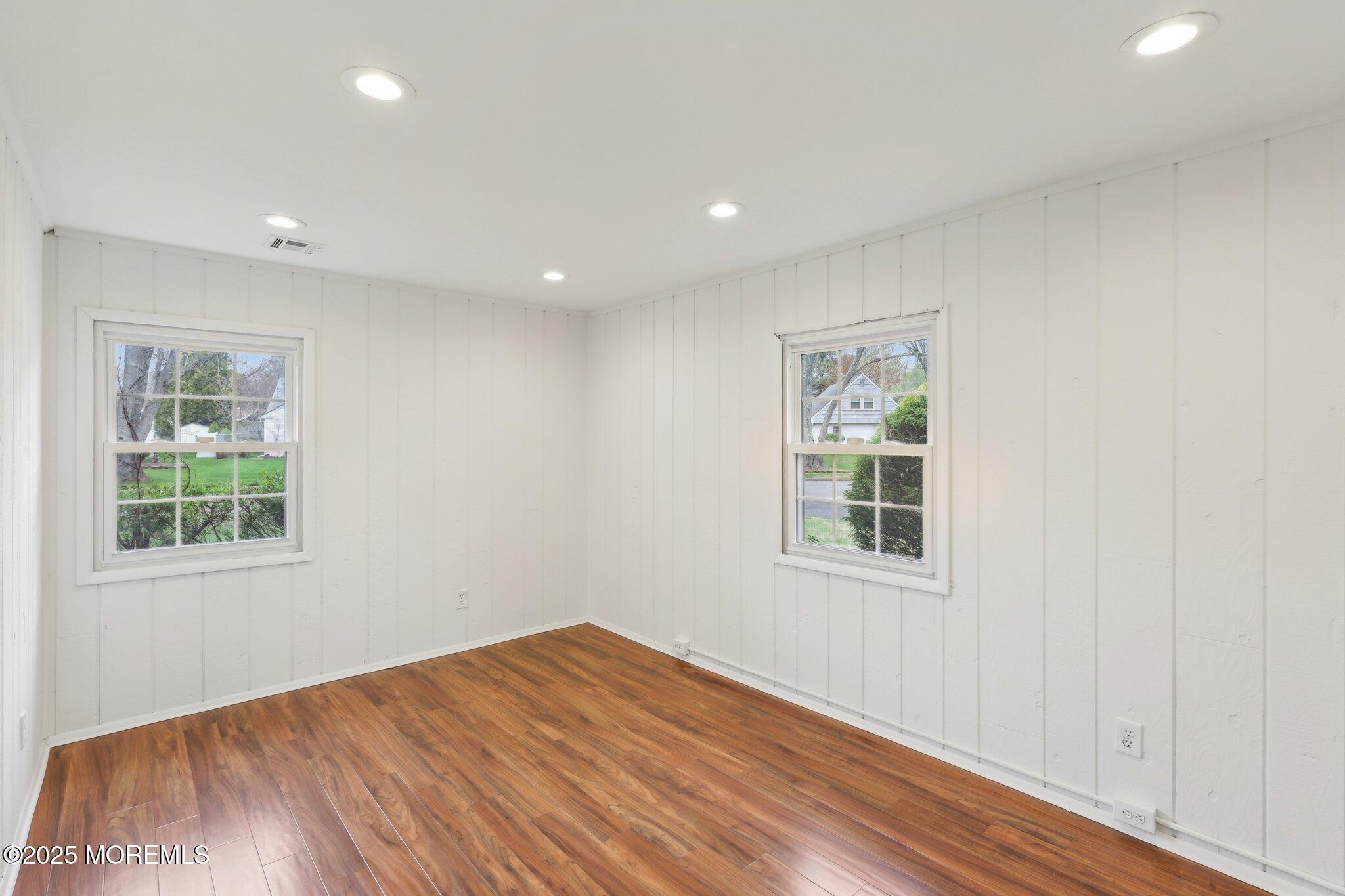 6 Macbeth Drive, Old Bridge, New Jersey image 28
