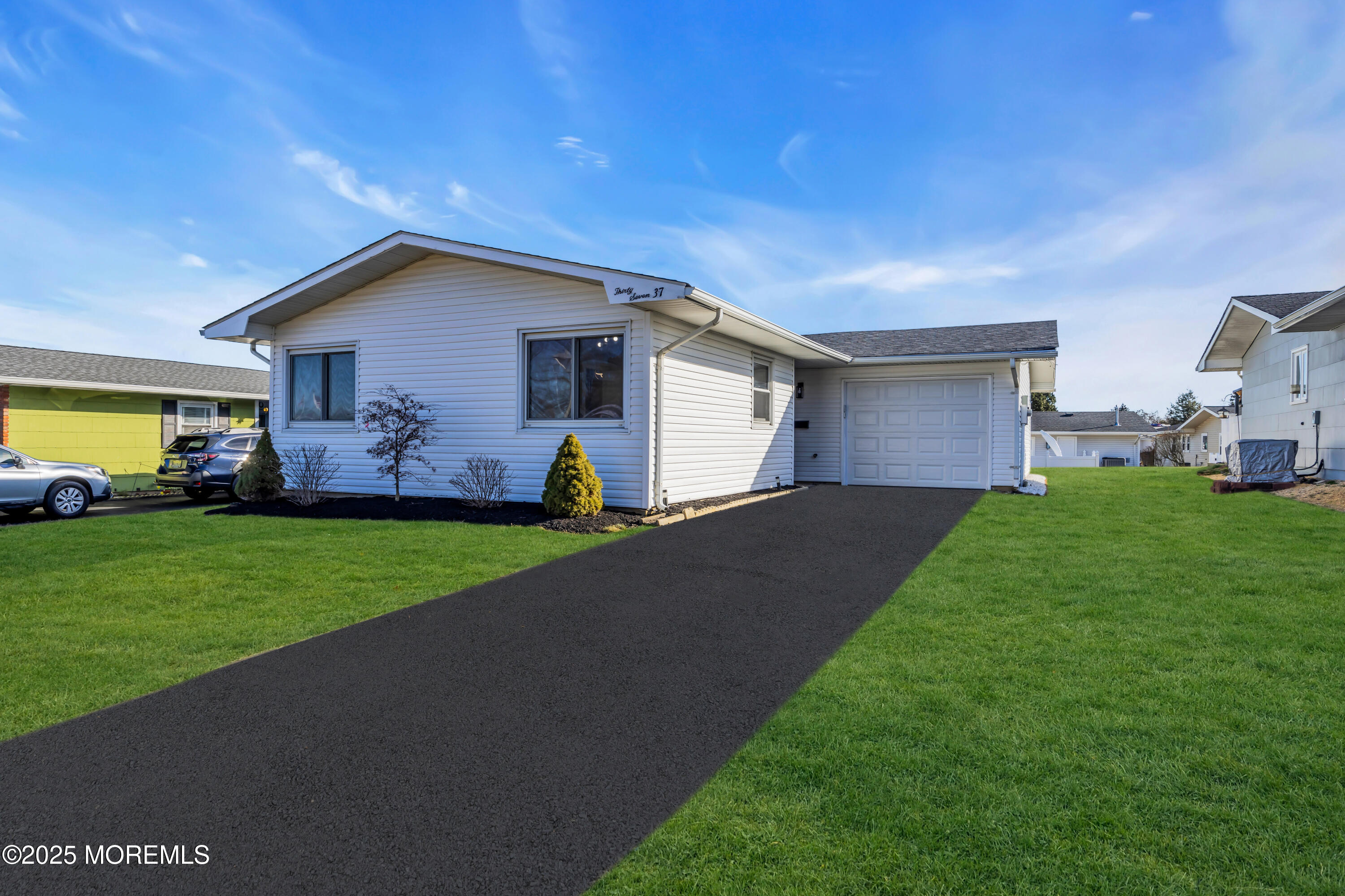 37 Central Boulevard