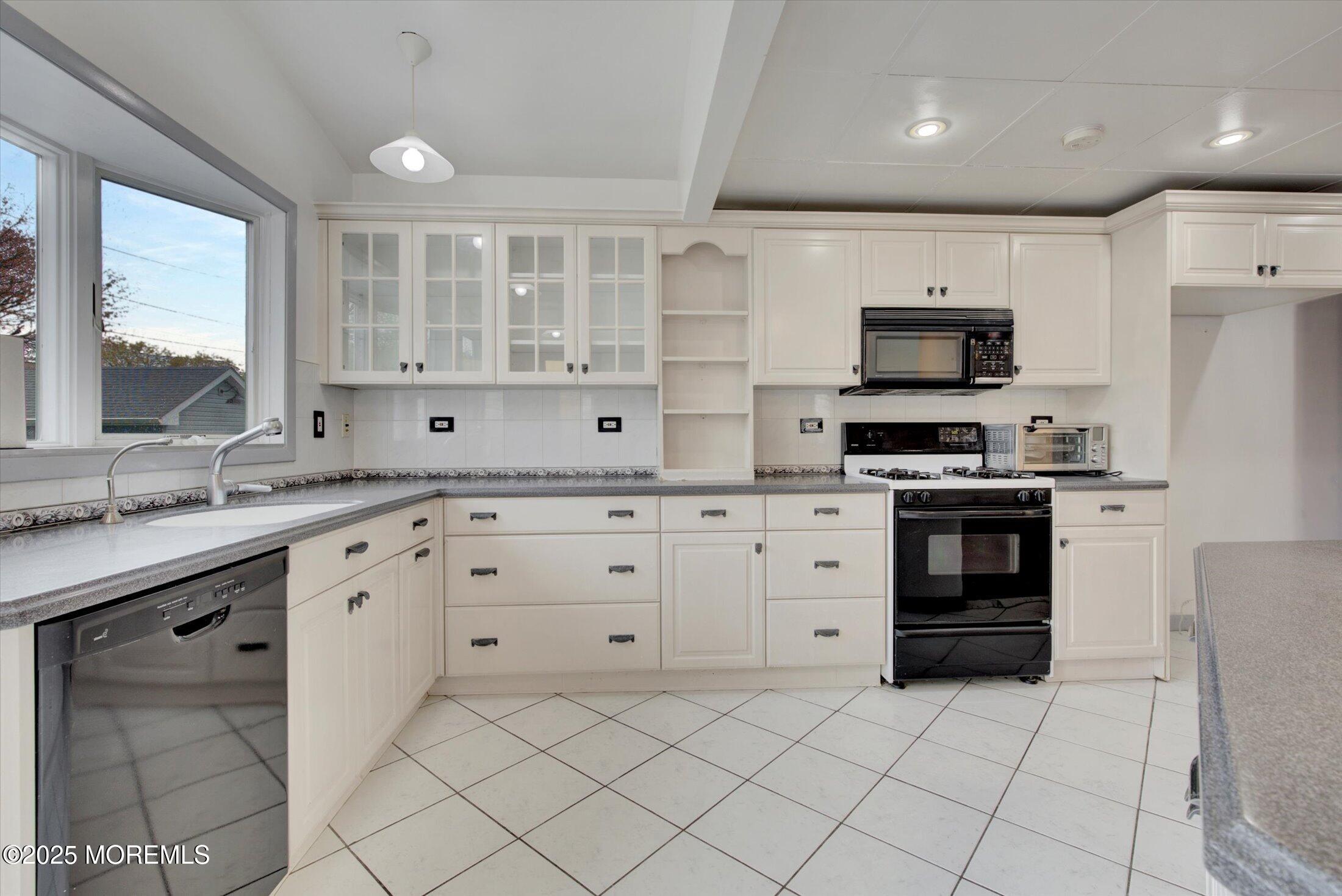 37 Johnson Avenue, Bloomfield, New Jersey image 10