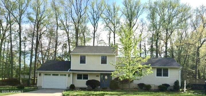 35 Birmingham Drive, Manalapan, New Jersey image 1