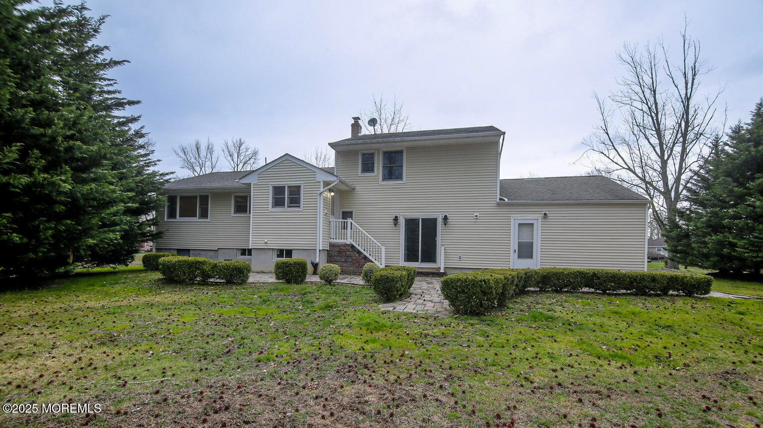 35 Birmingham Drive, Manalapan, New Jersey image 11