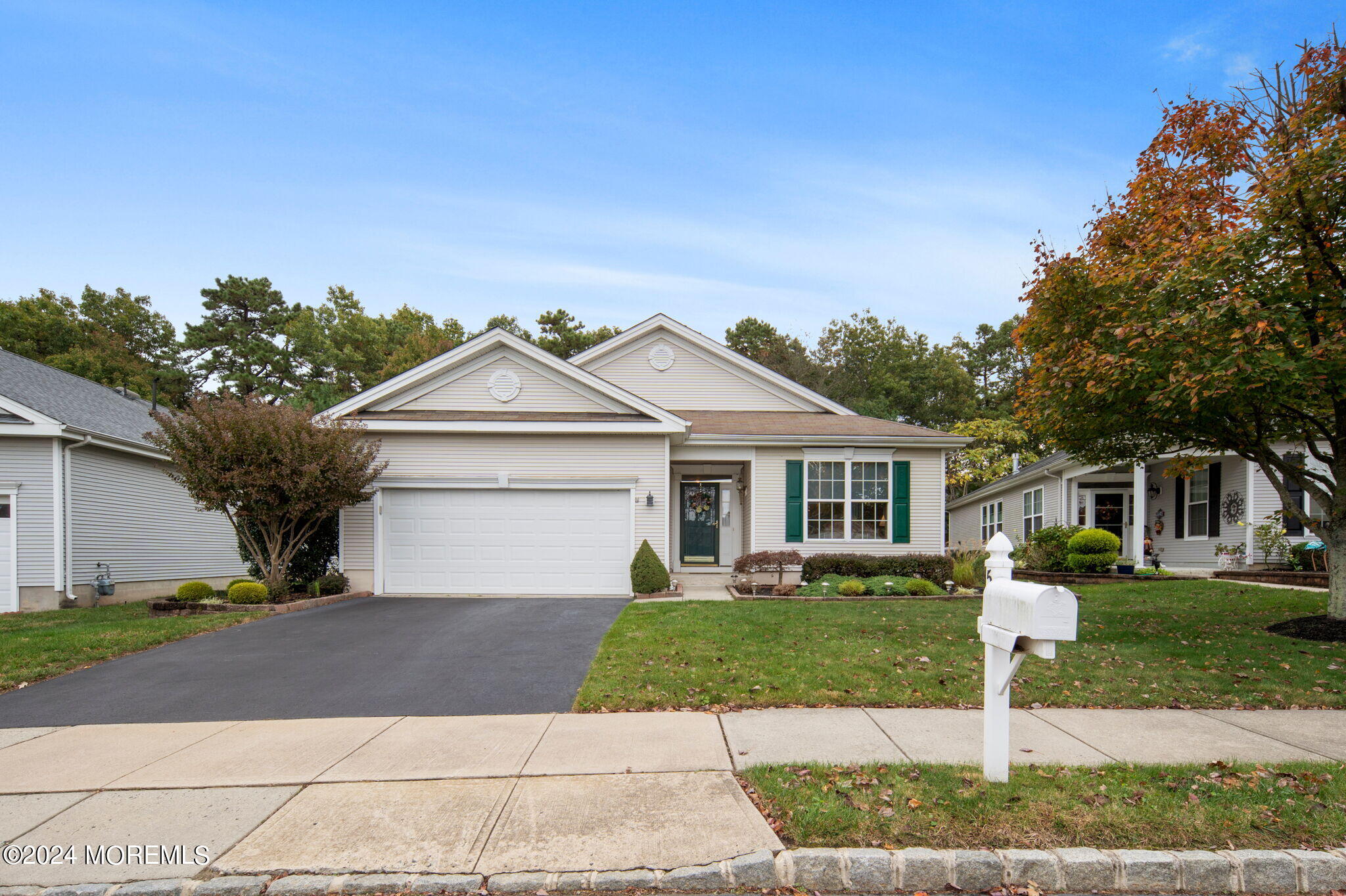 55 Hidden Lake Circle, Barnegat, New Jersey image 4