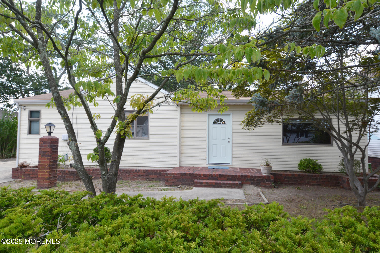 1111 River Avenue