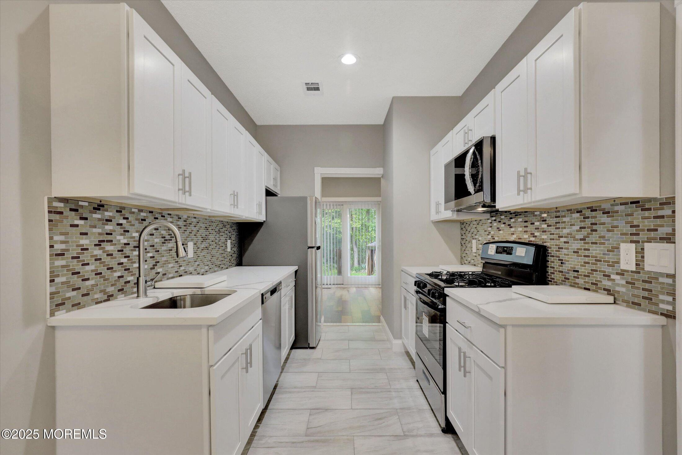 1103 Creamery Court, Freehold, New Jersey image 6