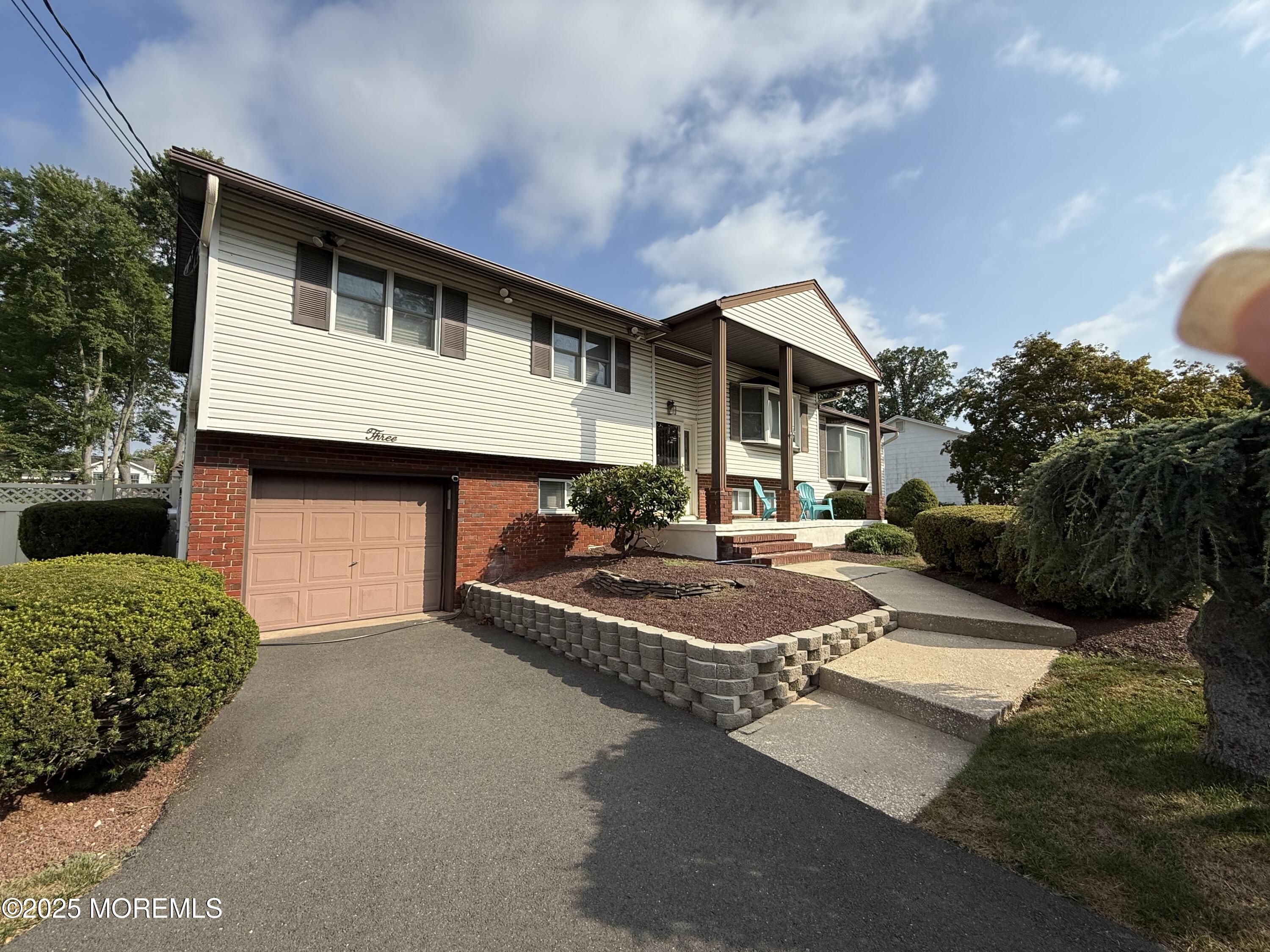 3 Sugar Maple Avenue