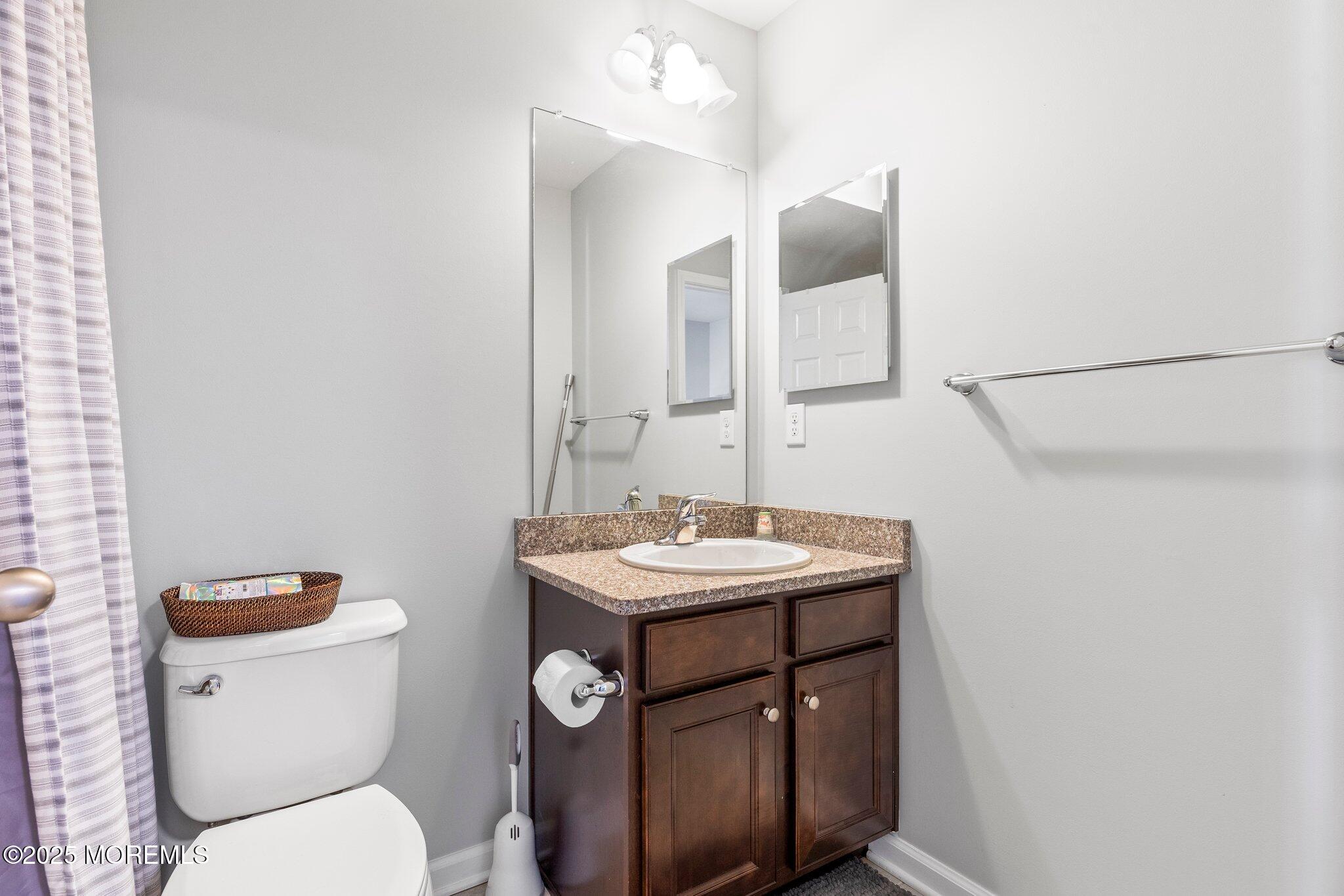 111 Warbler Way #1000, Freehold, New Jersey image 16