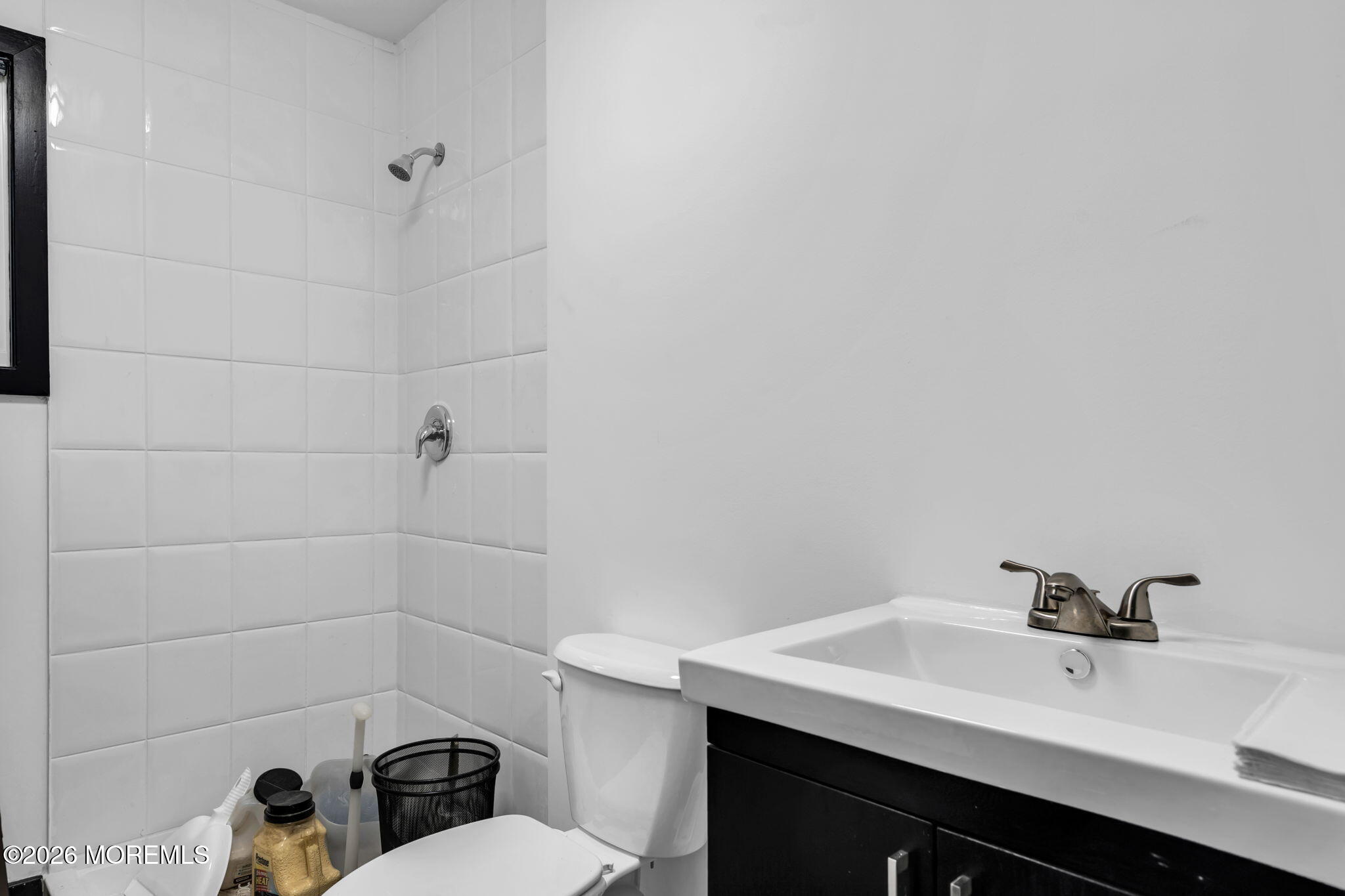 Lakewood, New Jersey, 08701, United States, 3 Bedrooms Bedrooms, ,2 BathroomsBathrooms,Residential,Active,2020992
