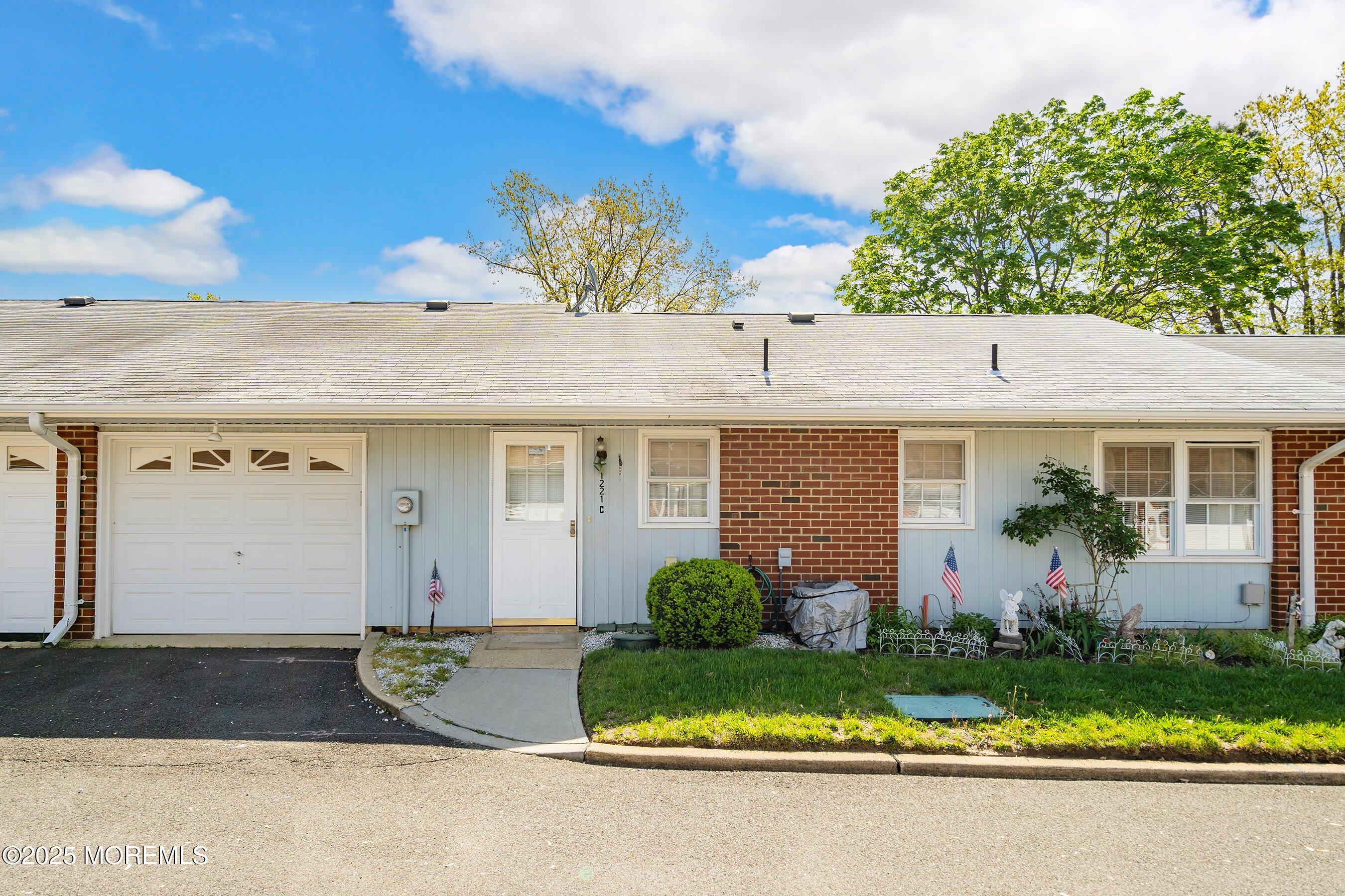 1221C Argyll Circle #C, Lakewood, New Jersey image 2