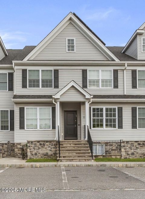 33 Granite Drive Lakewood NJ 08701