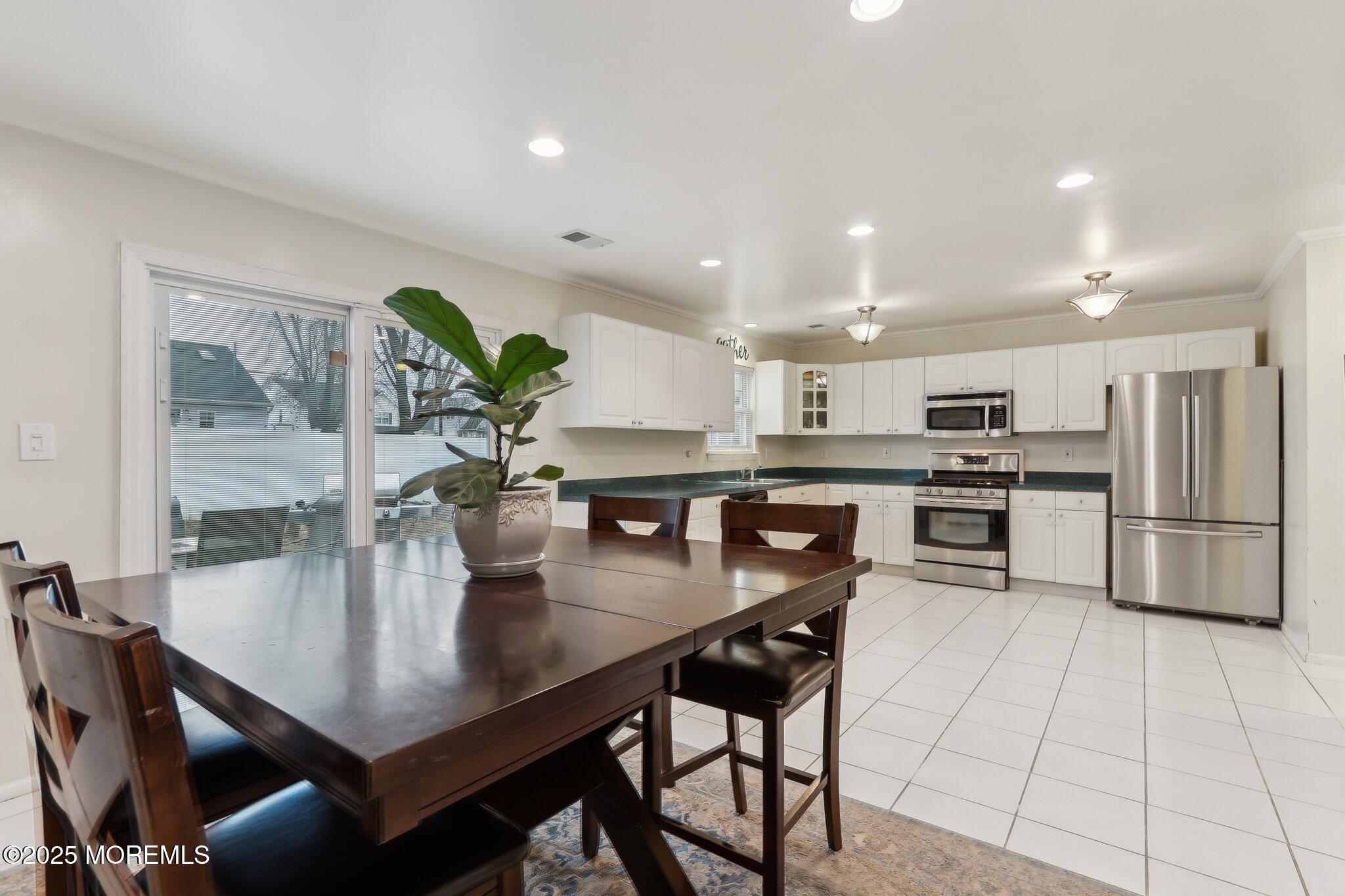 178 Milton Avenue, Cliffwood, New Jersey image 18