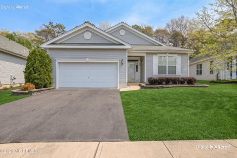 Photo of 30 Silver Lake Drive, Barnegat, NJ 08005 (MLS # 22611055)