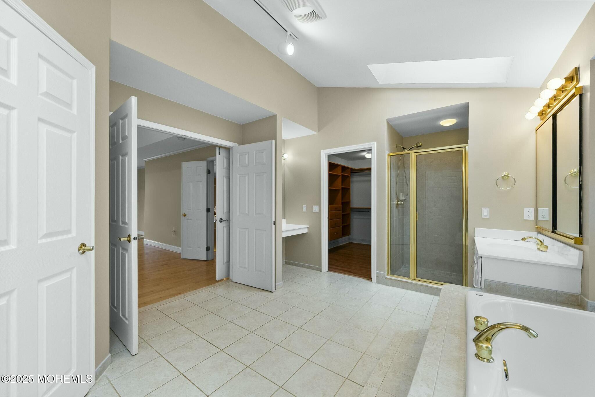 530 Turtle Hollow Drive, Freehold, New Jersey image 40