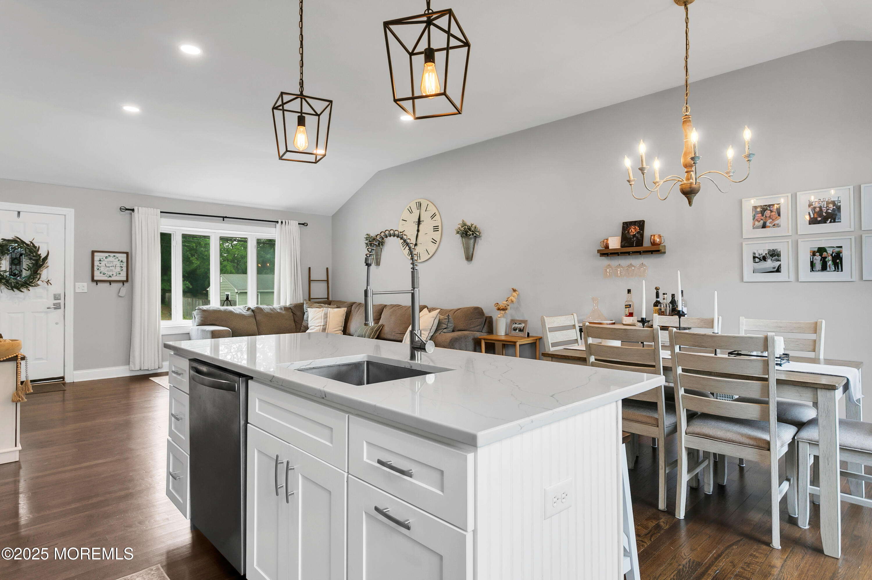 469 East Road, Belford, New Jersey image 18