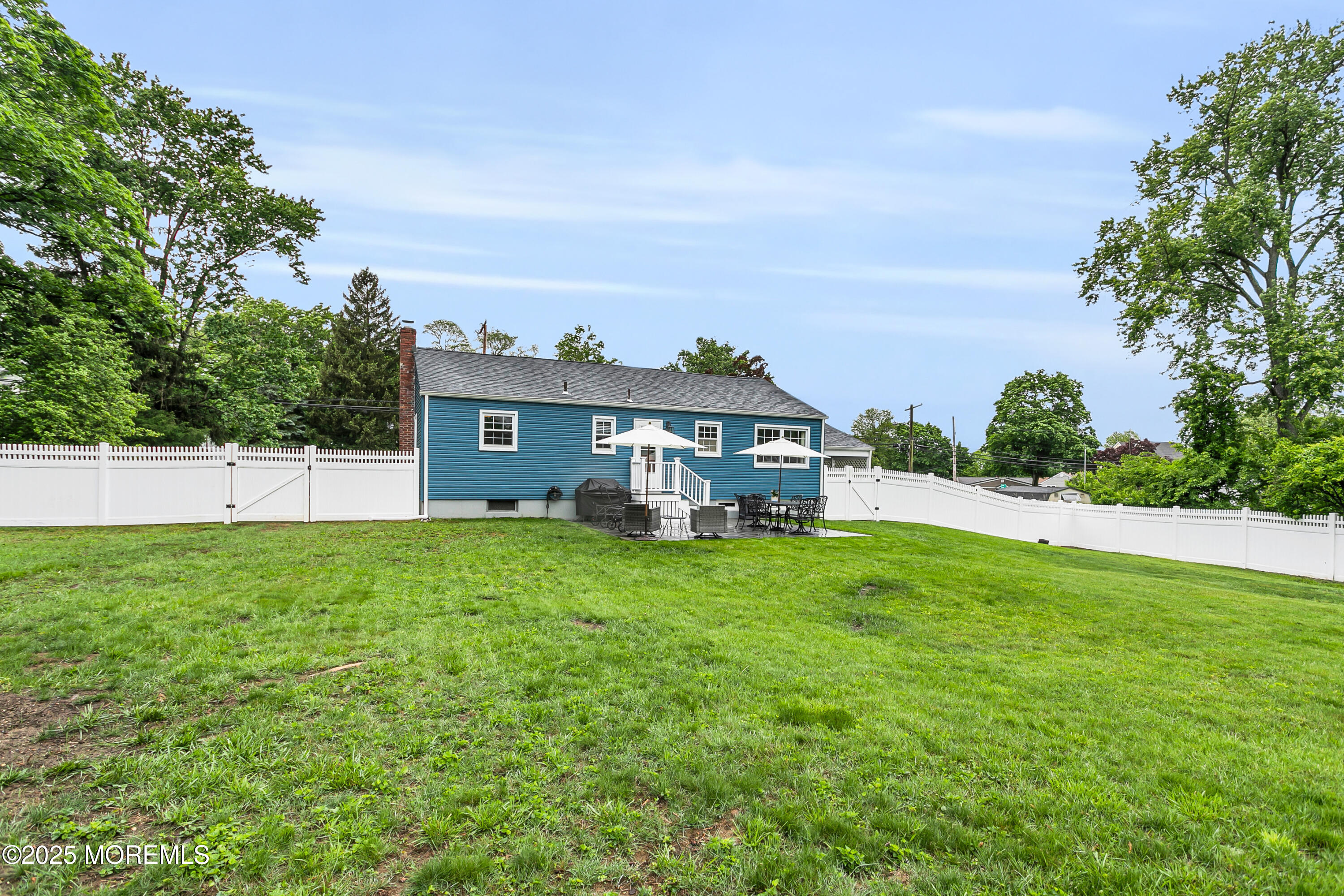469 East Road, Belford, New Jersey image 44