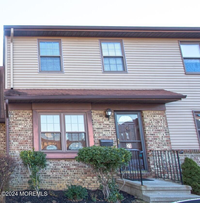 21 Village Green Court, Hazlet, New Jersey image 1