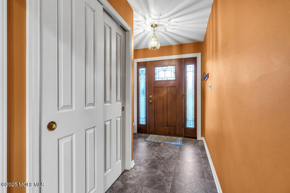 2 Merrick Court, Middletown, New Jersey image 6