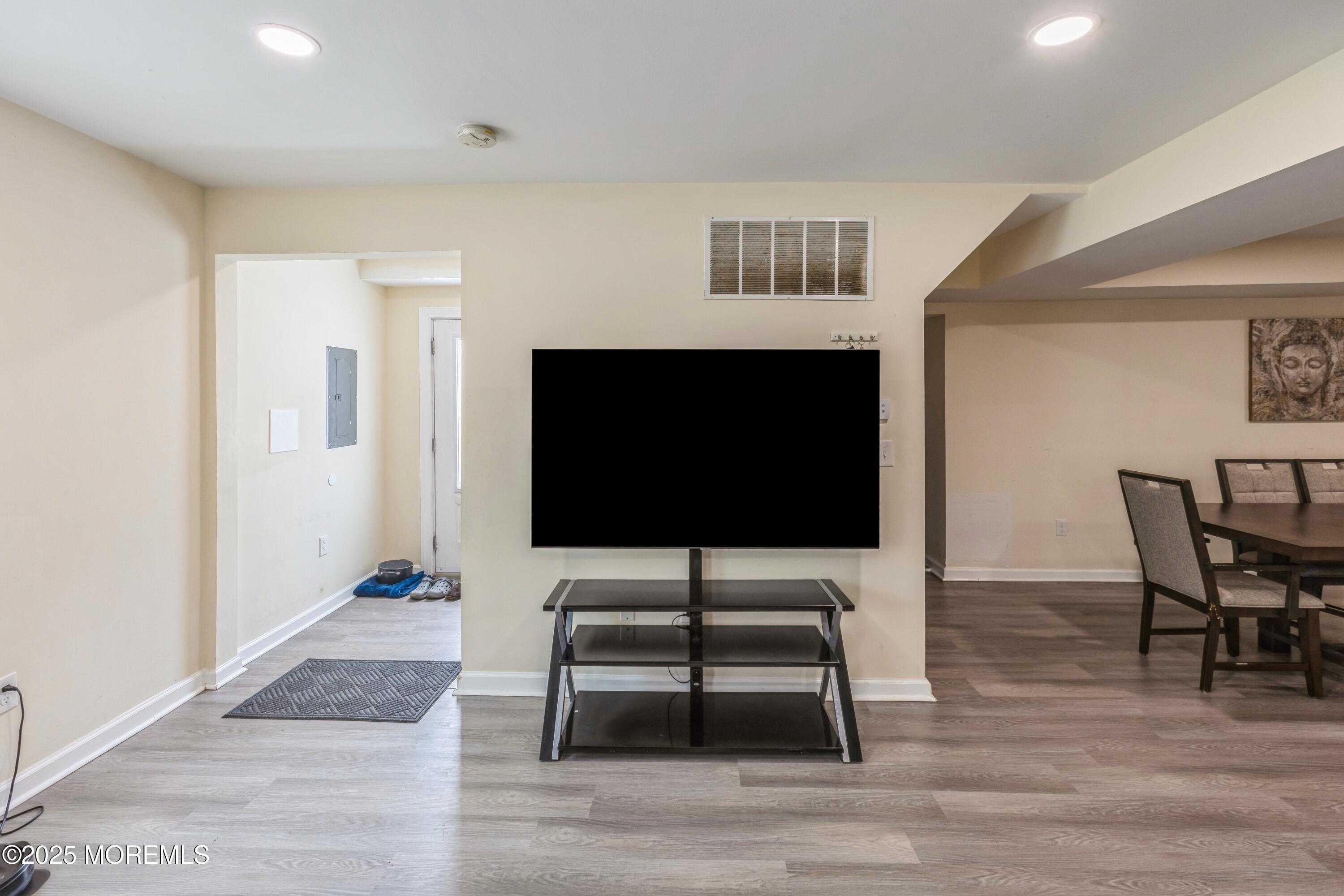 1603 Berkeley Avenue, Beachwood, New Jersey image 5