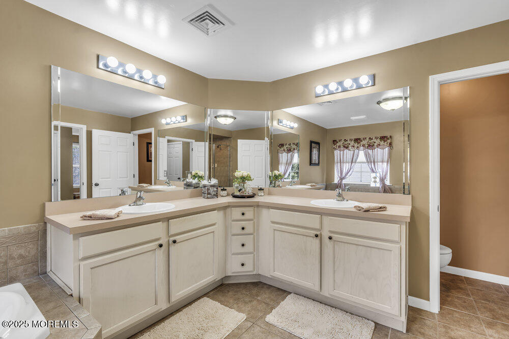 3 St James Street, Monroe Township, New Jersey image 38