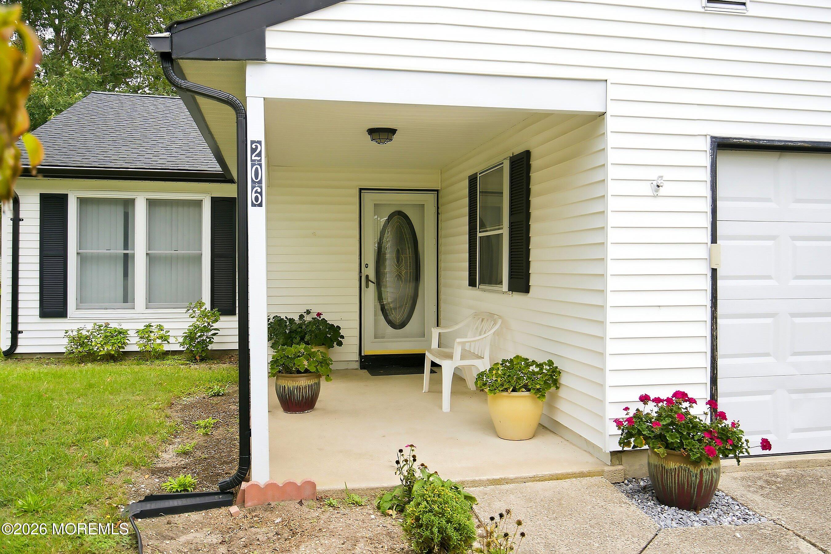 206 Lexington Drive