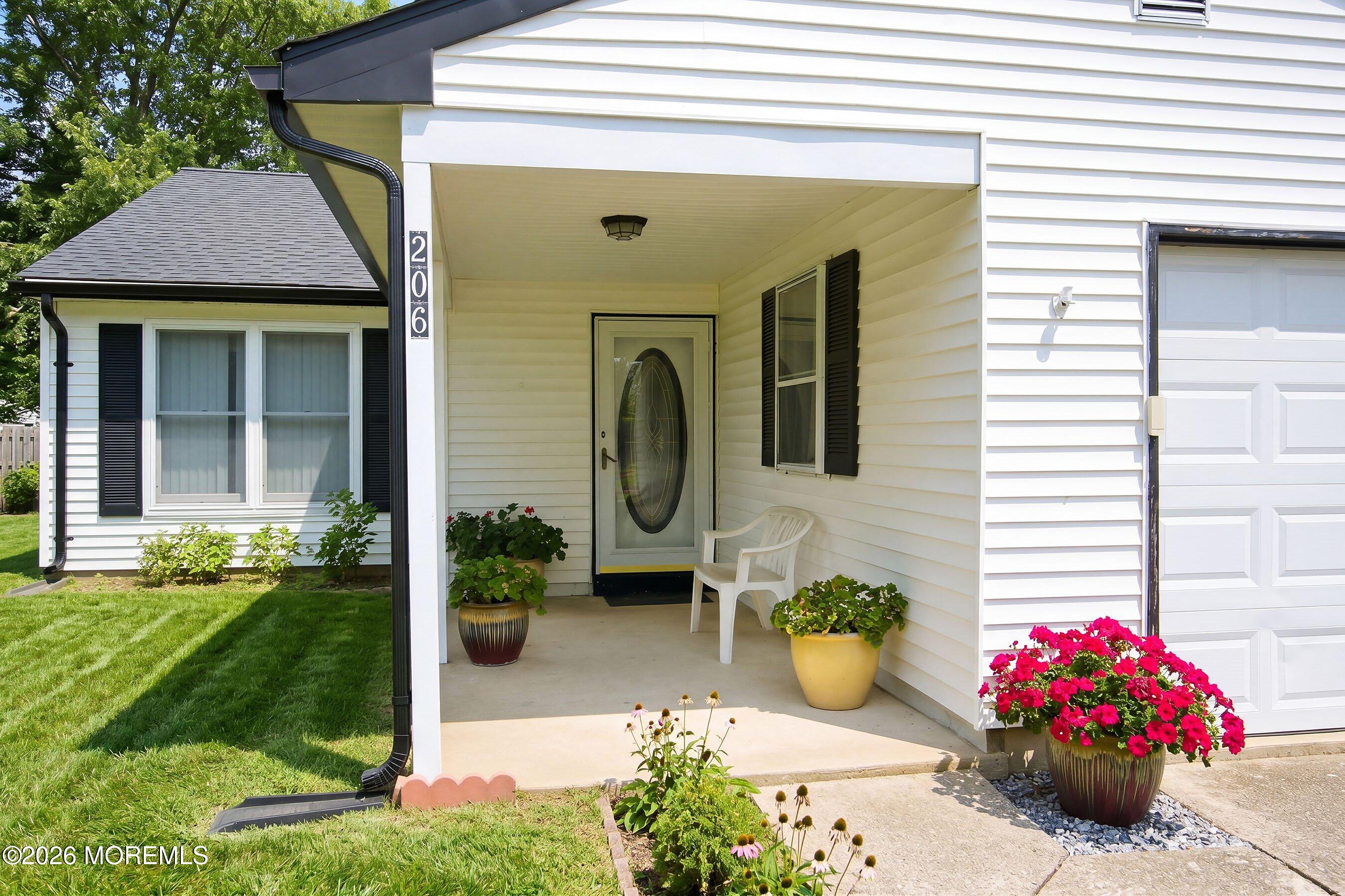 206 Lexington Drive