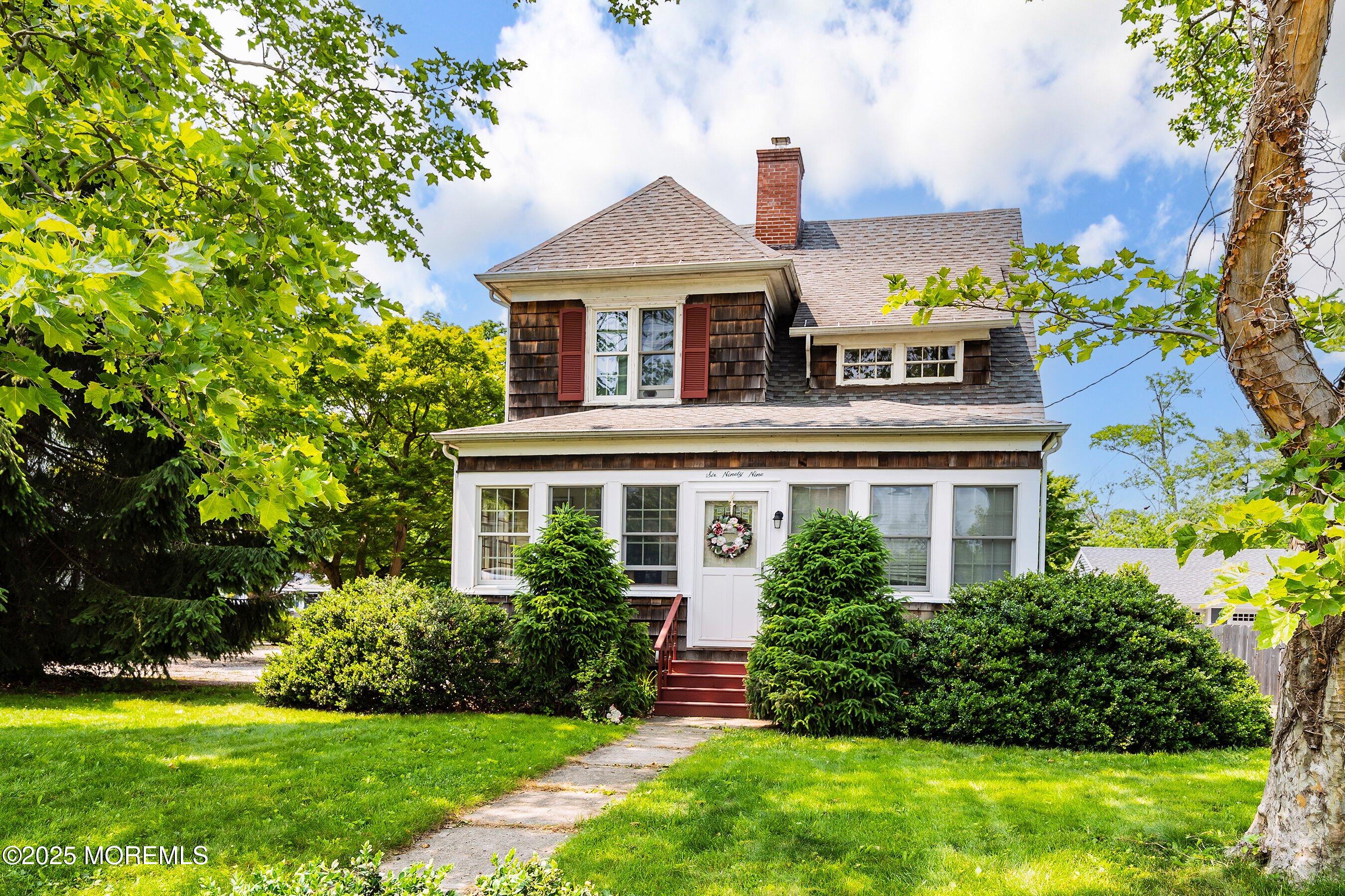 699 River Road