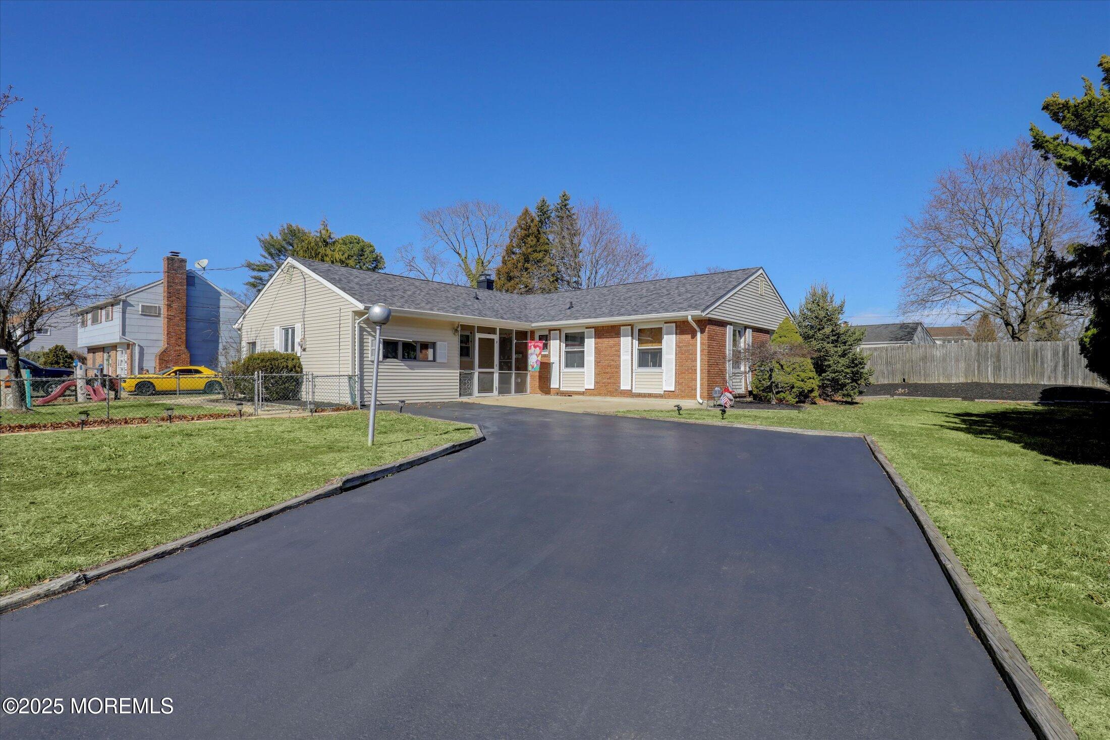 1 Peach Tree Road, Oakhurst, New Jersey image 3