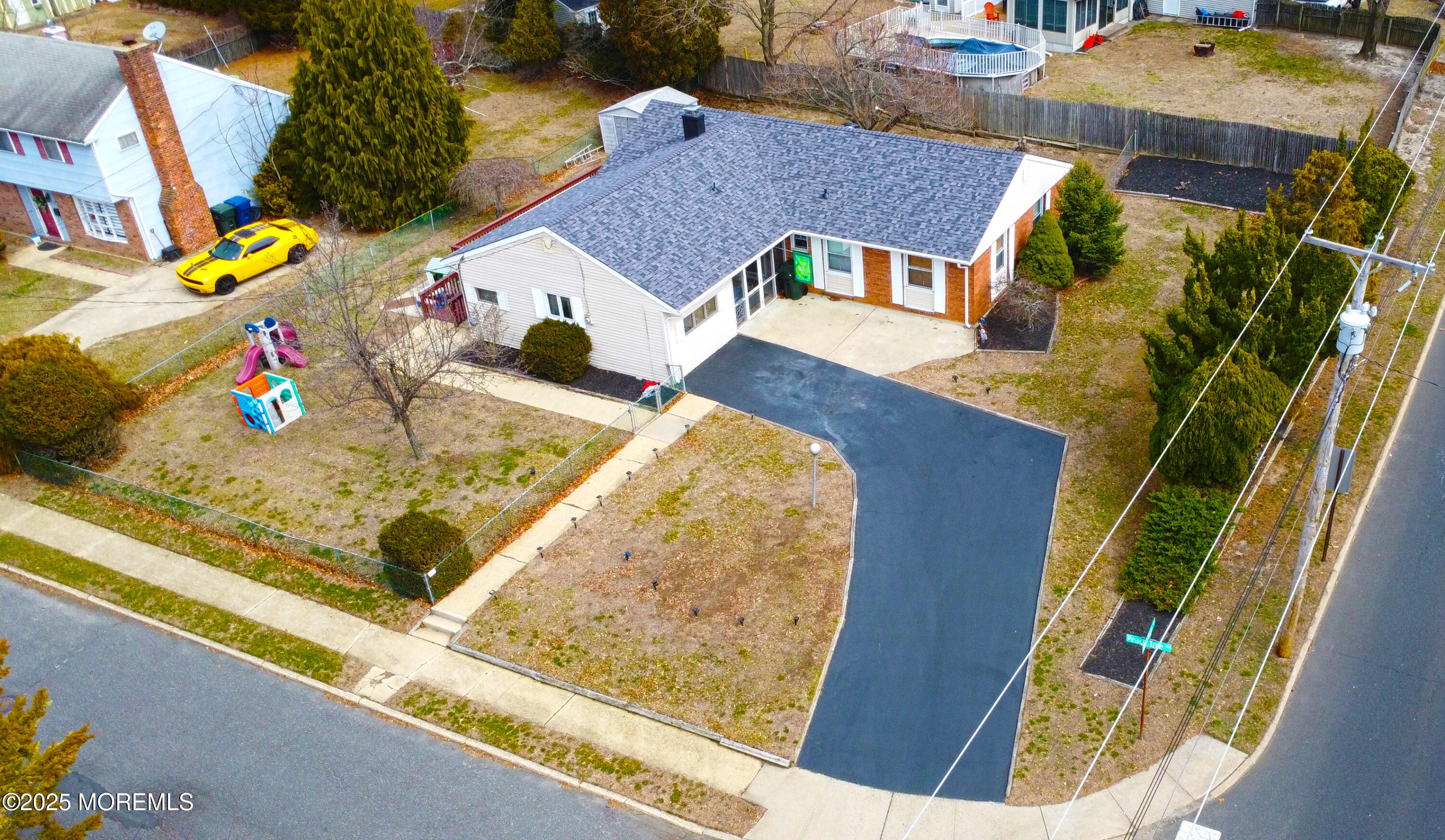 1 Peach Tree Road, Oakhurst, New Jersey image 1
