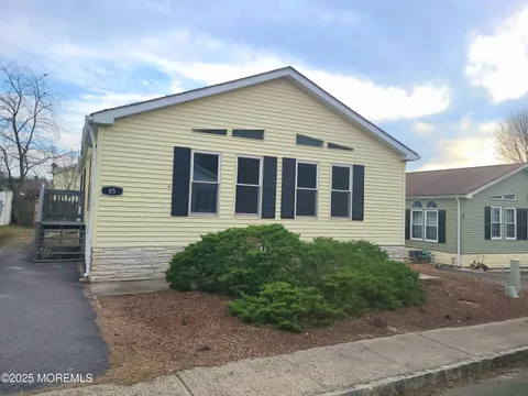 MLS: 22507972