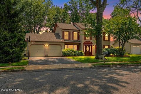 Homes For Sale - 15 Prides Lane<br/> Englishtown, NJ 07726