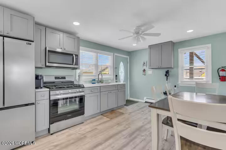 115 Dupont Avenue A - Photo 3