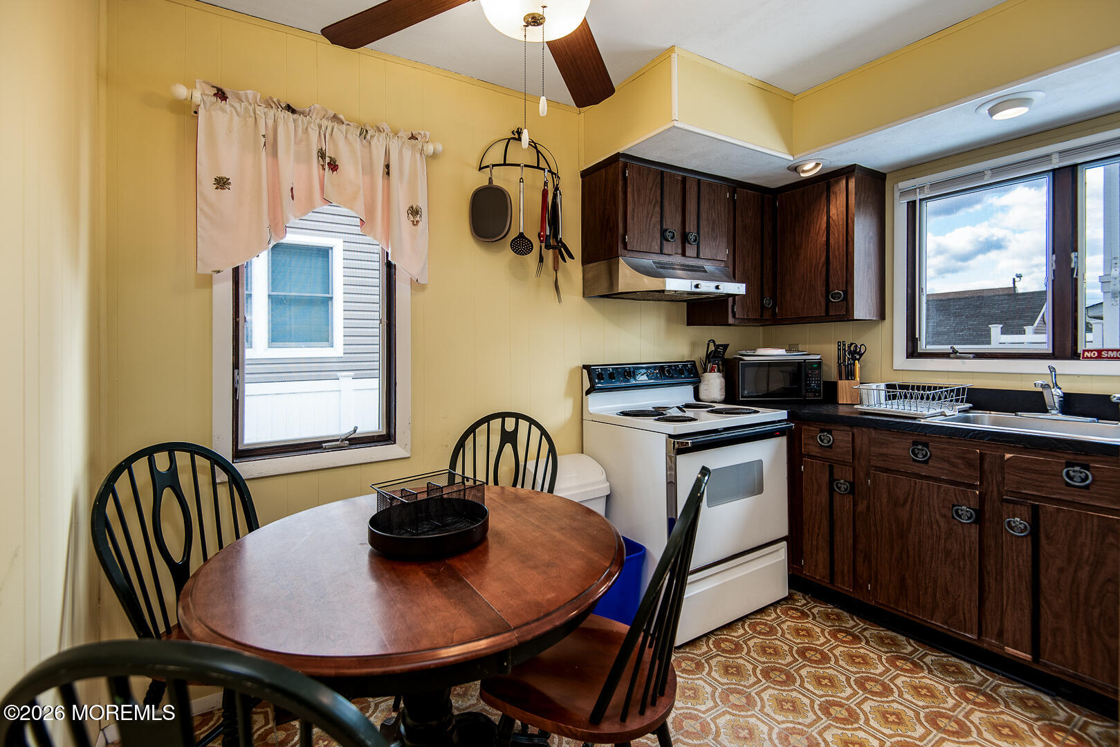 Long Beach Twp, New Jersey, 08008, United States, 8 Bedrooms Bedrooms, ,4 BathroomsBathrooms,Residential,Active,2021624