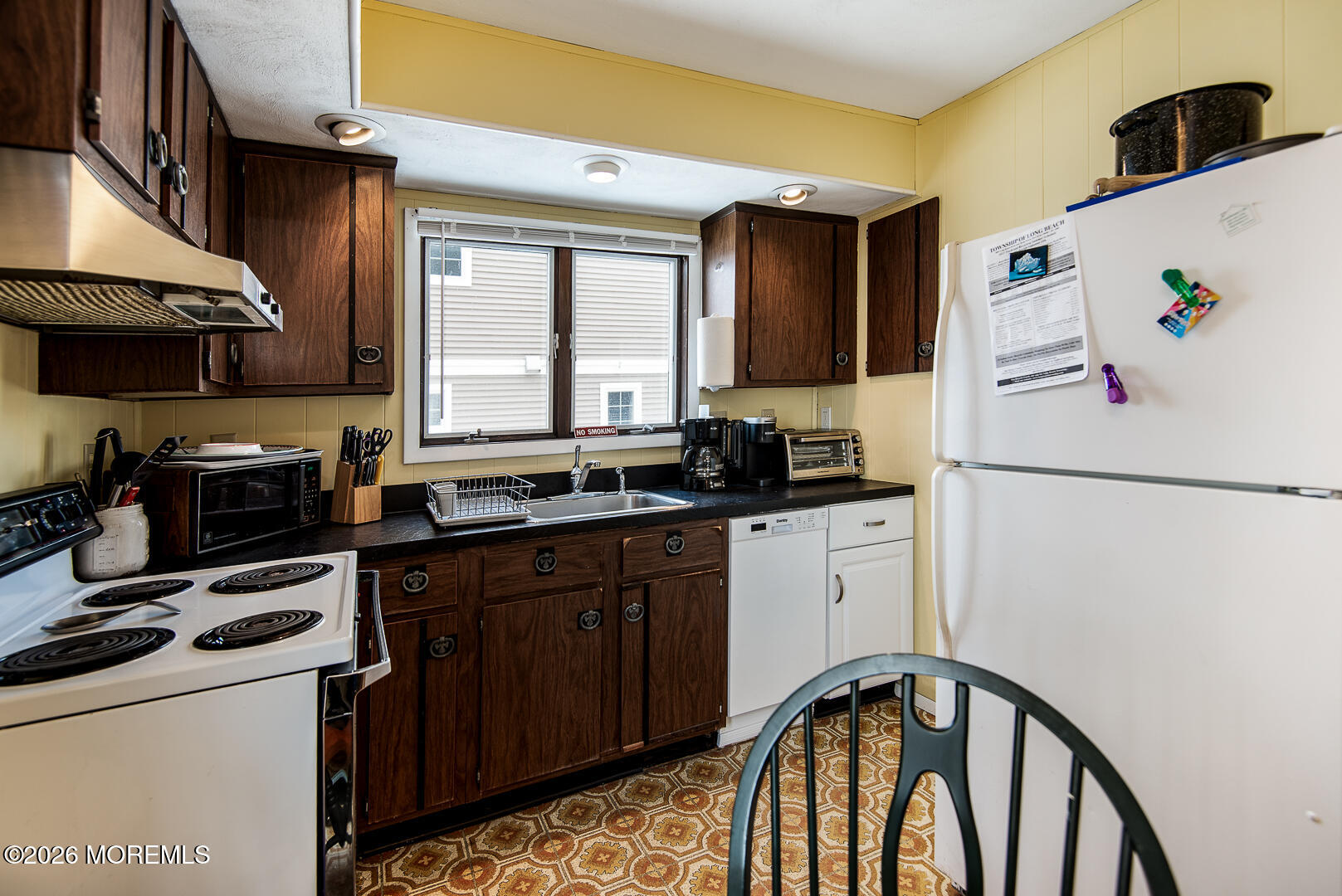 Long Beach Twp, New Jersey, 08008, United States, 8 Bedrooms Bedrooms, ,4 BathroomsBathrooms,Residential,Active,2021624