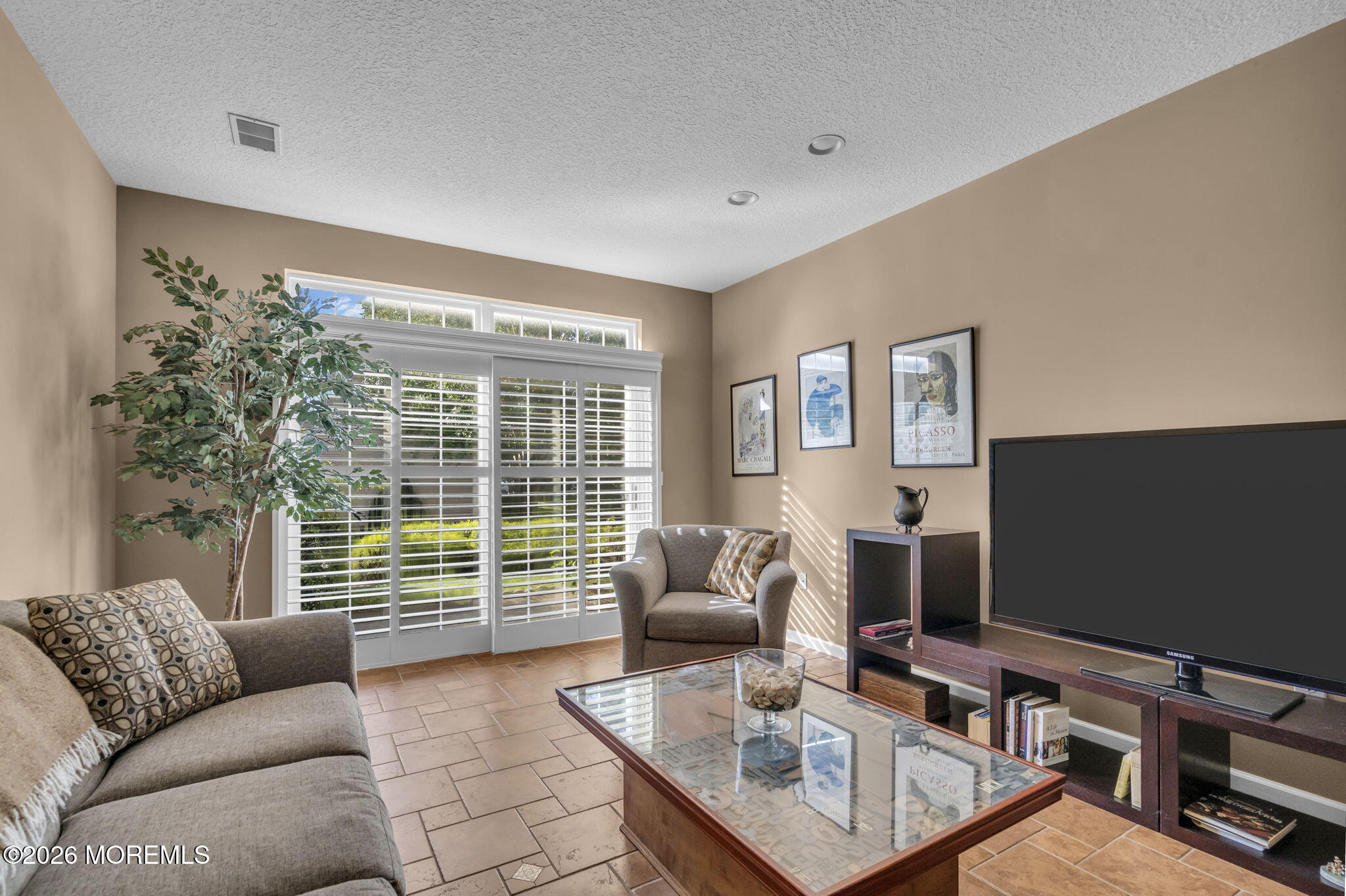 9 Sunnyfield Lane