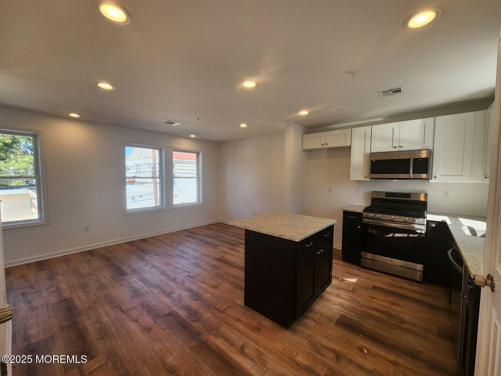 42 W Shore Street, Keansburg, New Jersey image 4