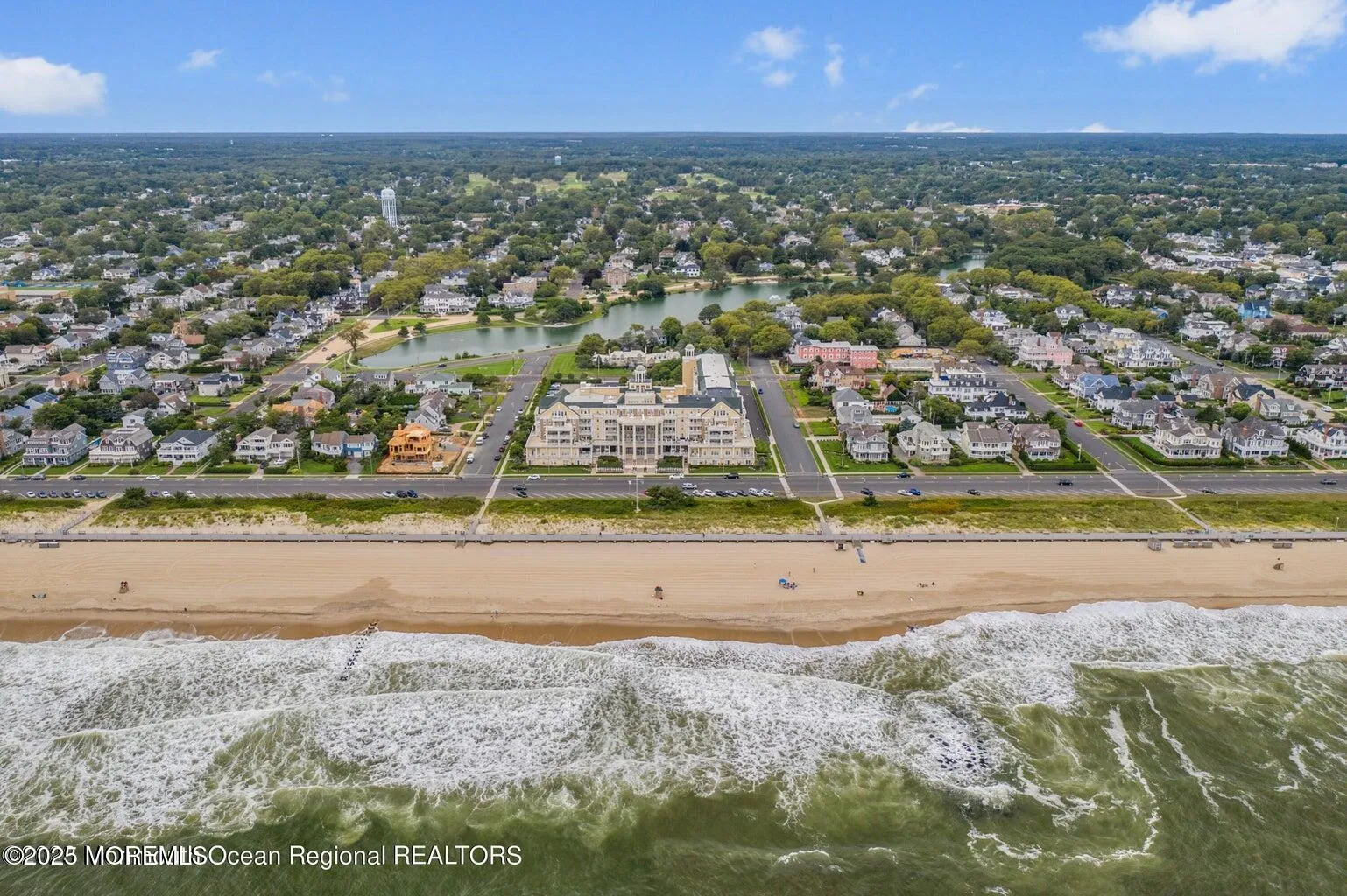 Spring Lake, New Jersey 07762, United States, 1 Bedroom Bedrooms, ,1 BathroomBathrooms,Residential,Active,212992