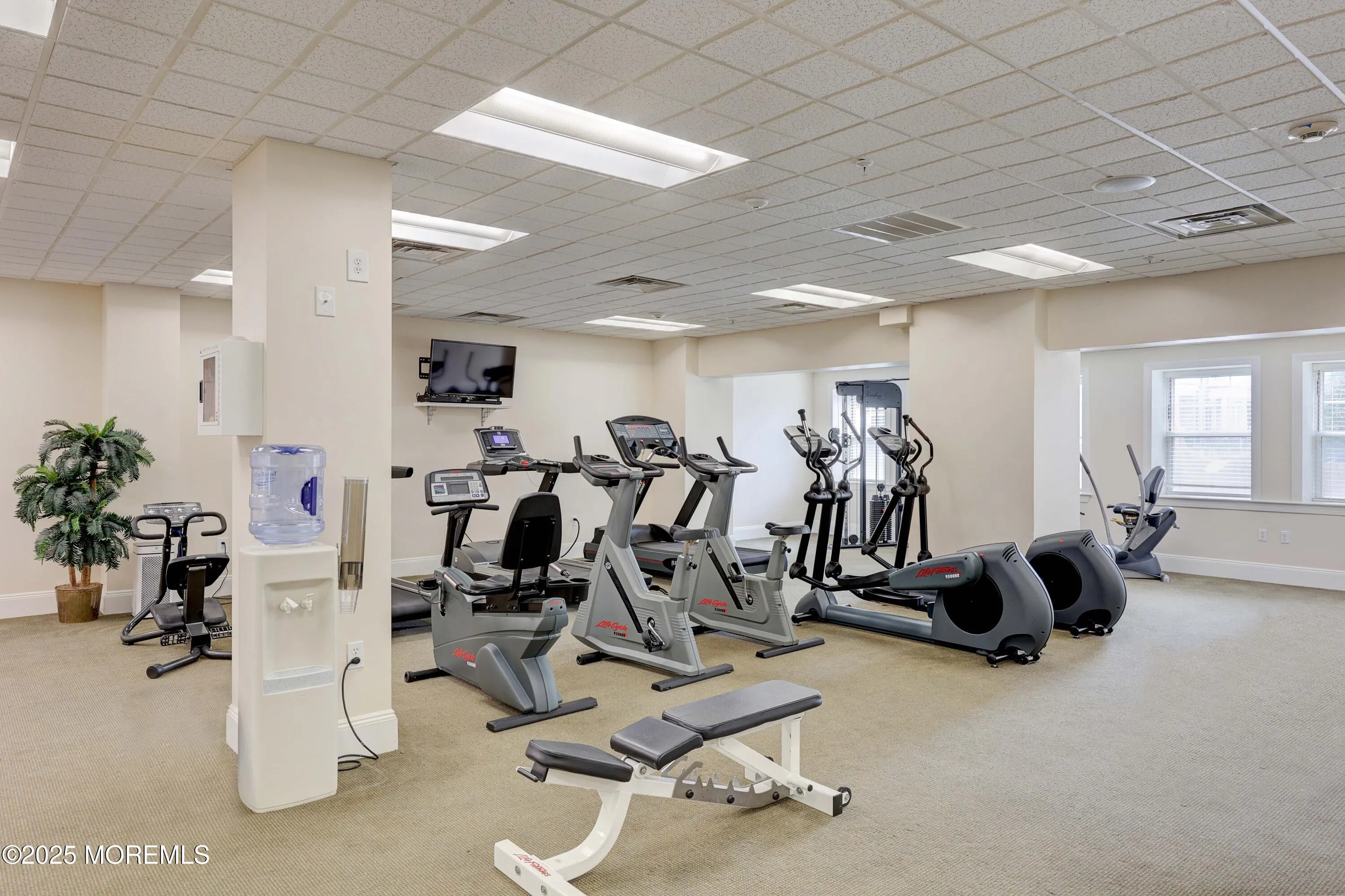 Spring Lake, New Jersey 07762, United States, 1 Bedroom Bedrooms, ,1 BathroomBathrooms,Residential,Active,212992