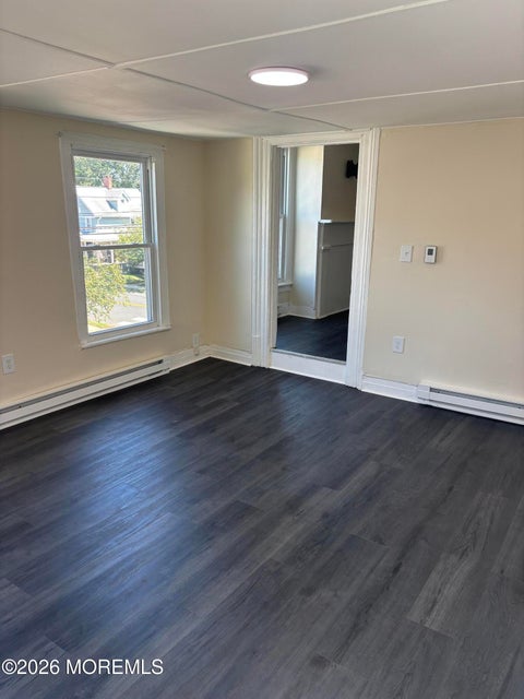 Apartment For Rent - 178 Broad Street #C<br/> Keyport, NJ 07735