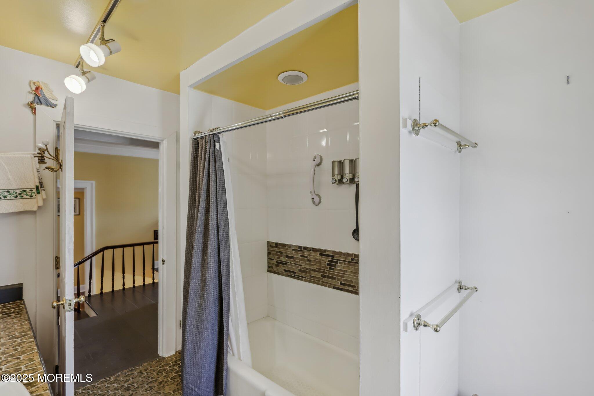 408 N Main Street, Barnegat, New Jersey image 29