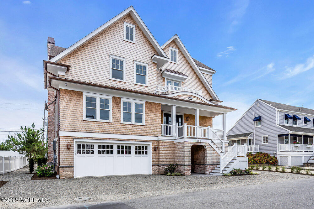 1025 Barnegat Lane B