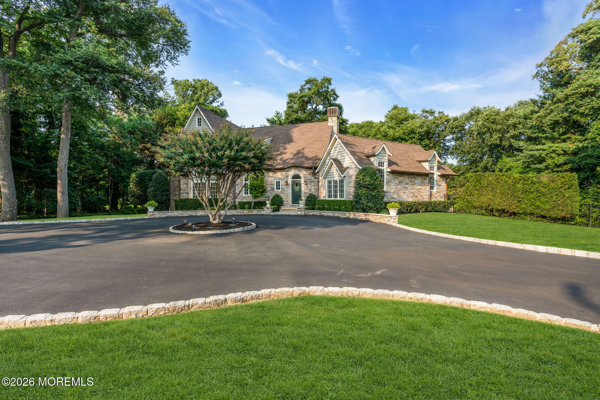 125 Avenue Of Two Rivers