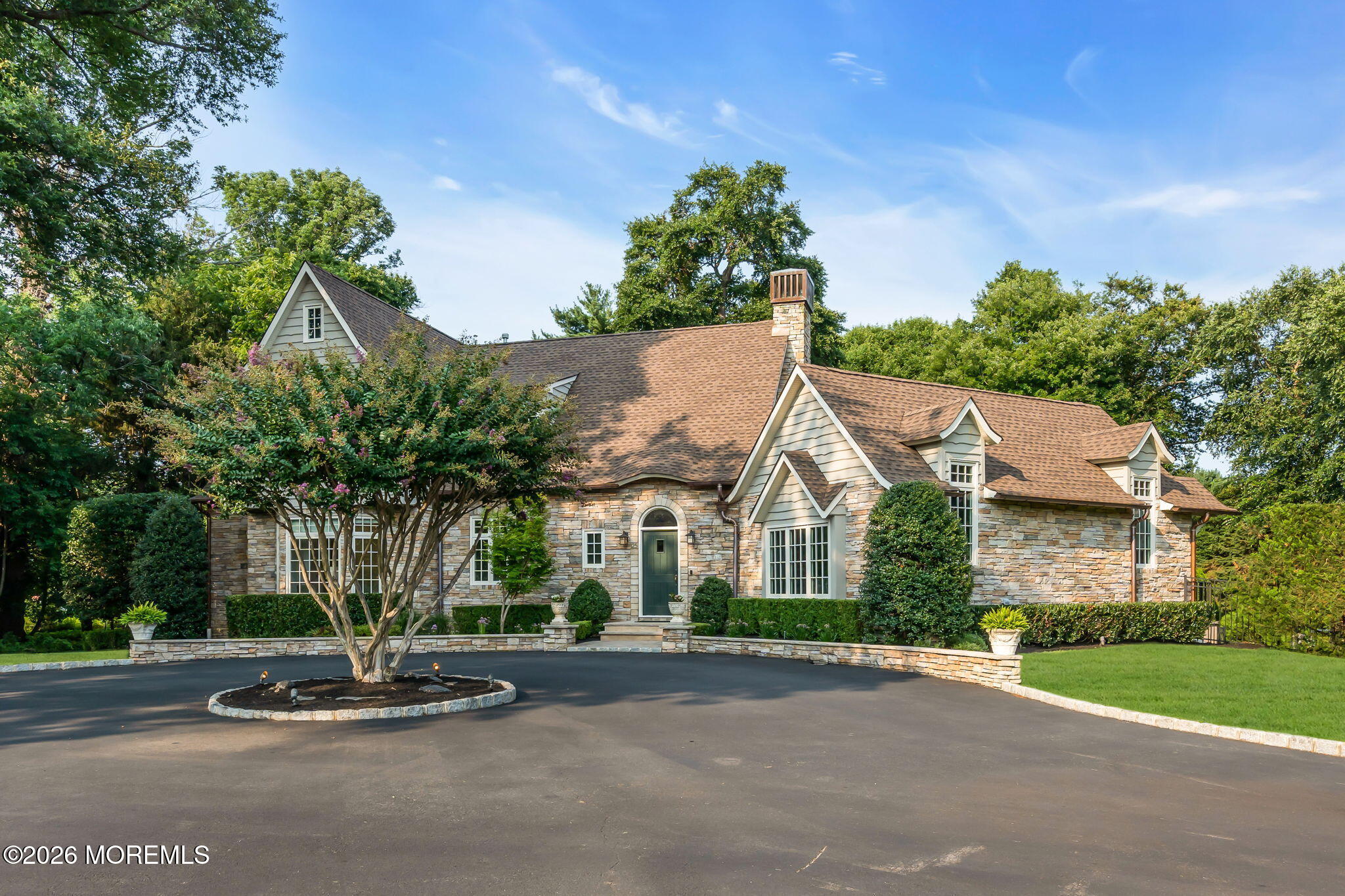 125 Avenue Of Two Rivers