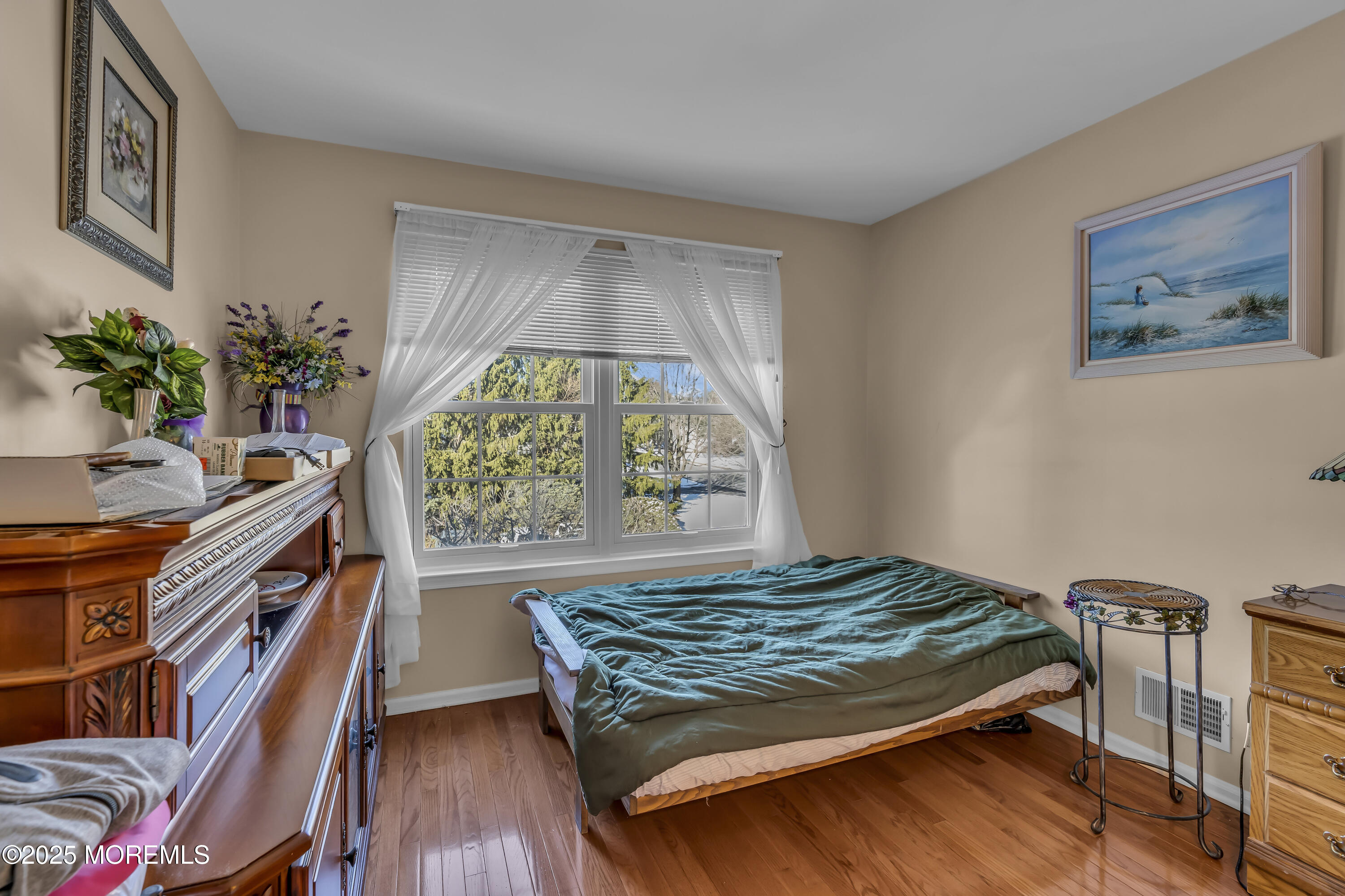 4 N Oxford Ky, Colts Neck, South Dakota image 32