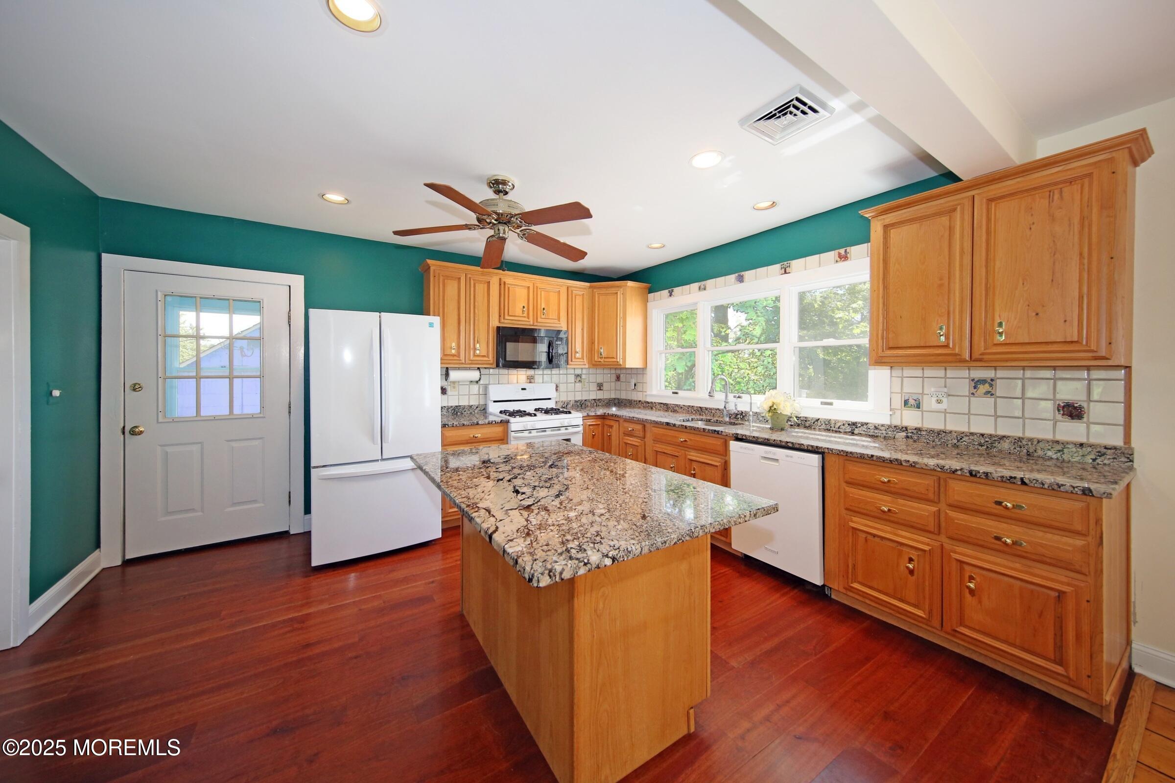 40 Riverside Avenue, Oceanport, New Jersey image 14