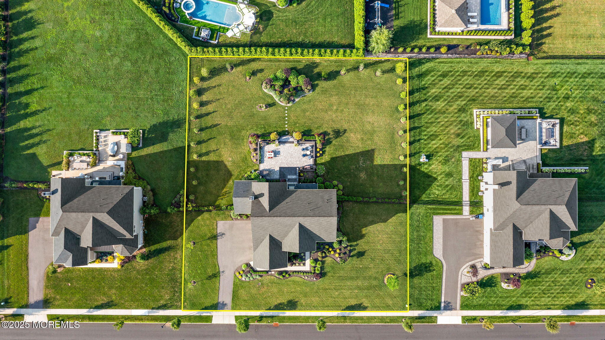 32 Waterford Way