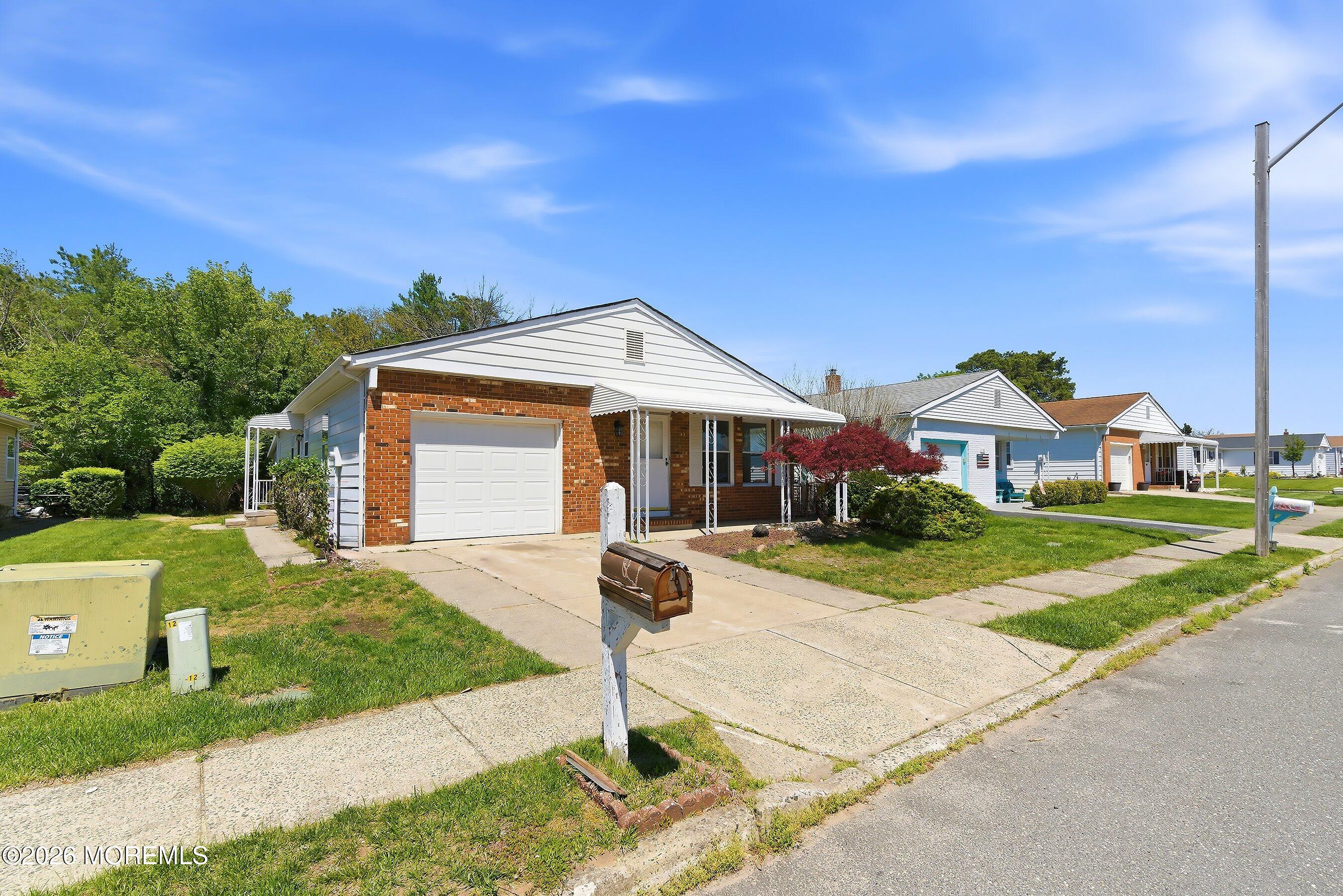 136 Orlando Boulevard