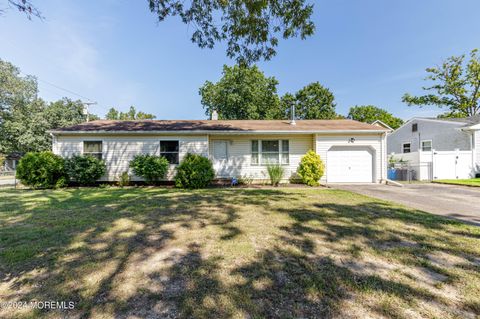 712 Beacon Street, Toms River, NJ 08757 - MLS#: 22425789