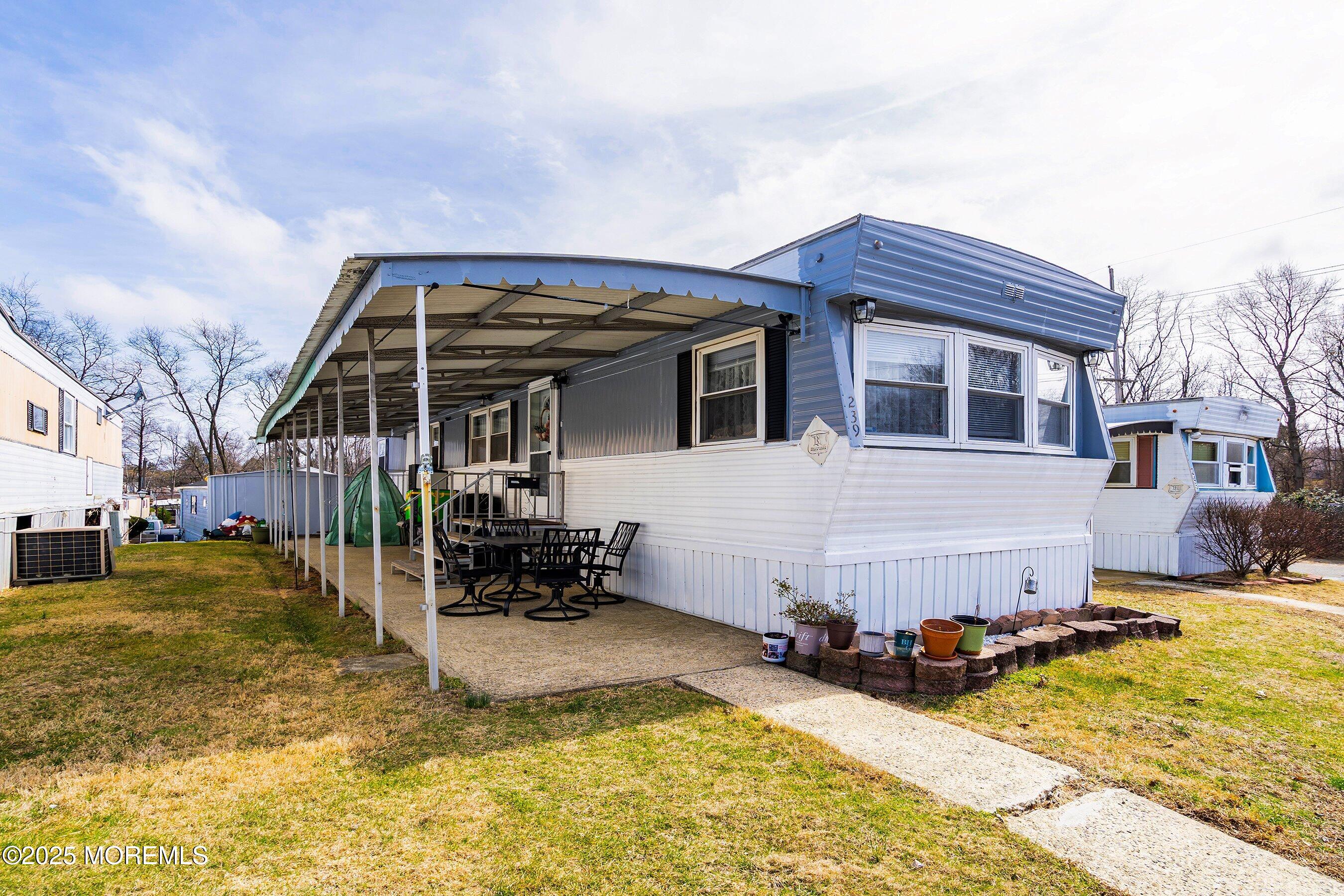 239 Lane C, Hazlet, New Jersey image 3