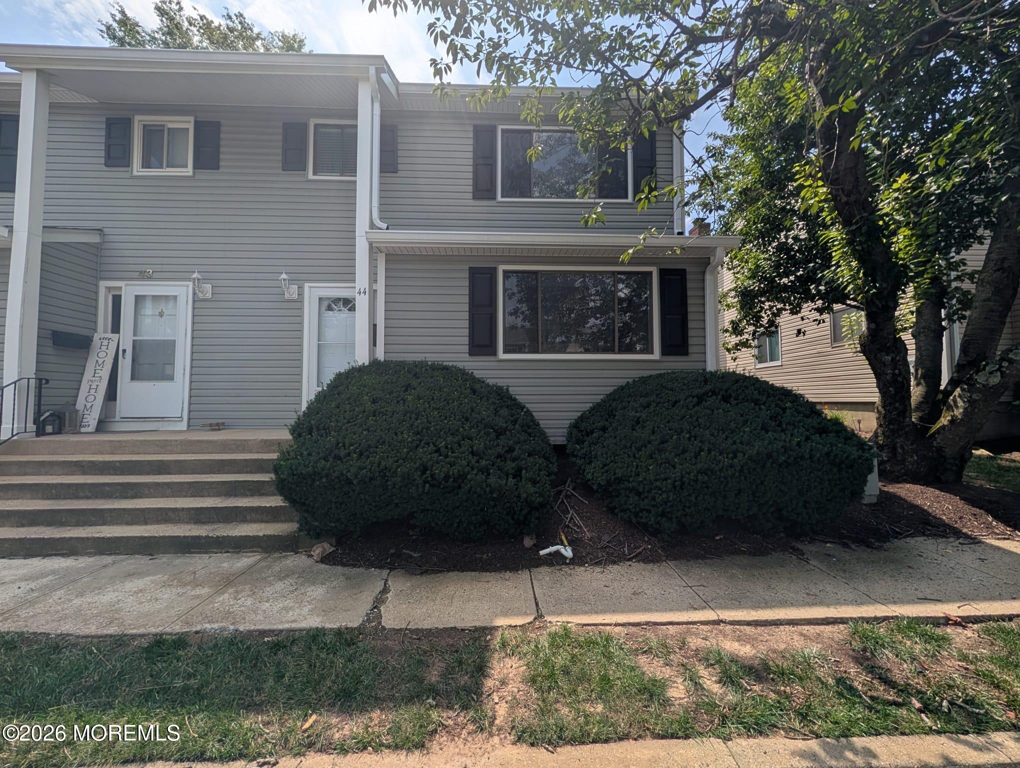 Photo 1 of 19 — 44 Davids Court, South Brunswick, NJ 08512